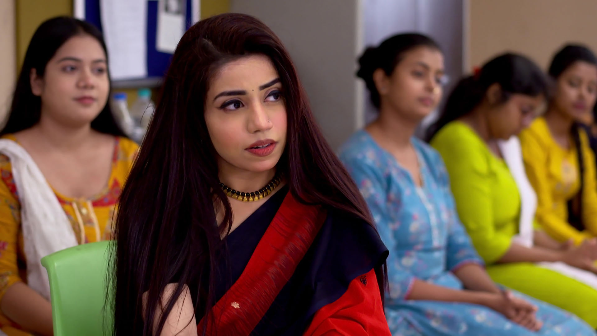 Watch Shaji Prepares for the Show Online