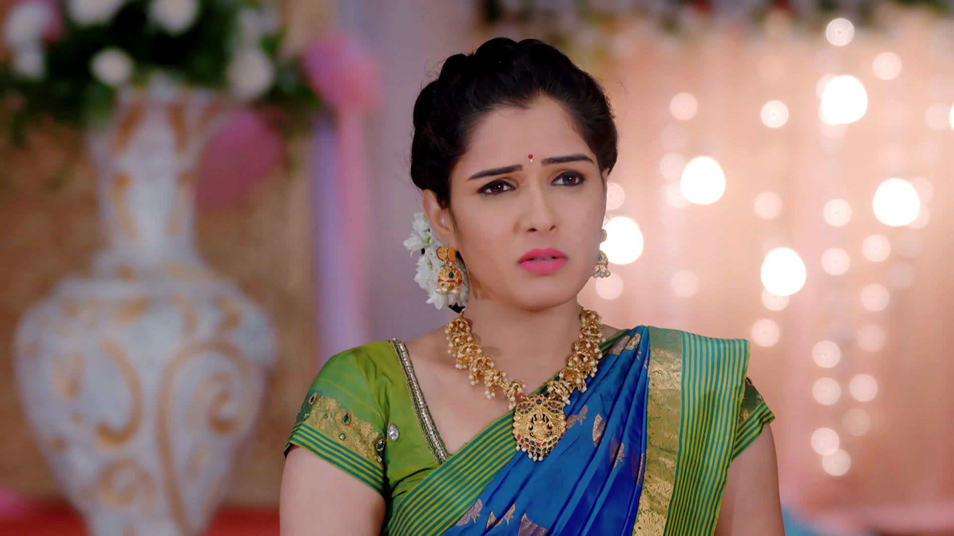 Watch Sarasu Episode 22 on JioHotstar