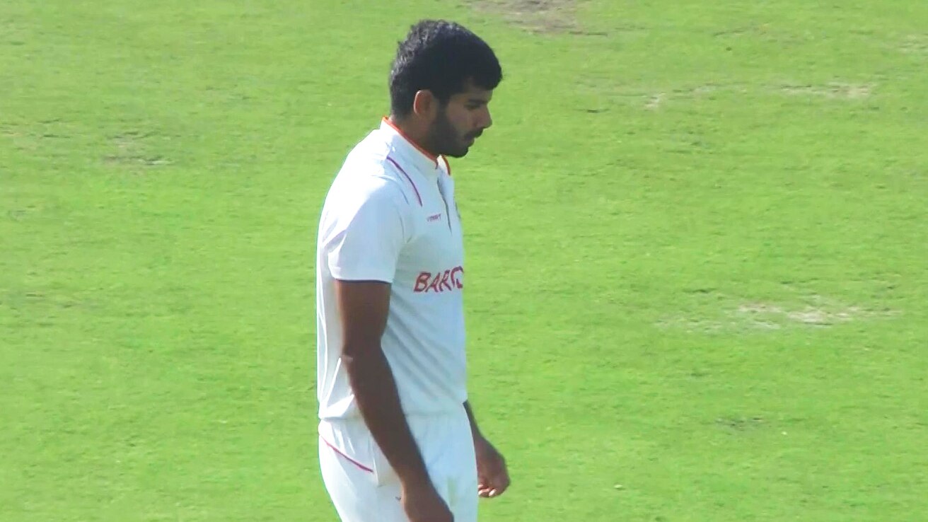 Baroda vs J&K- Atit's 5/88 vs J&K