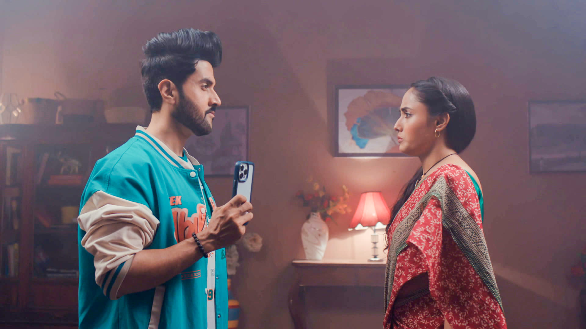 Aditya Manipulates Shanti