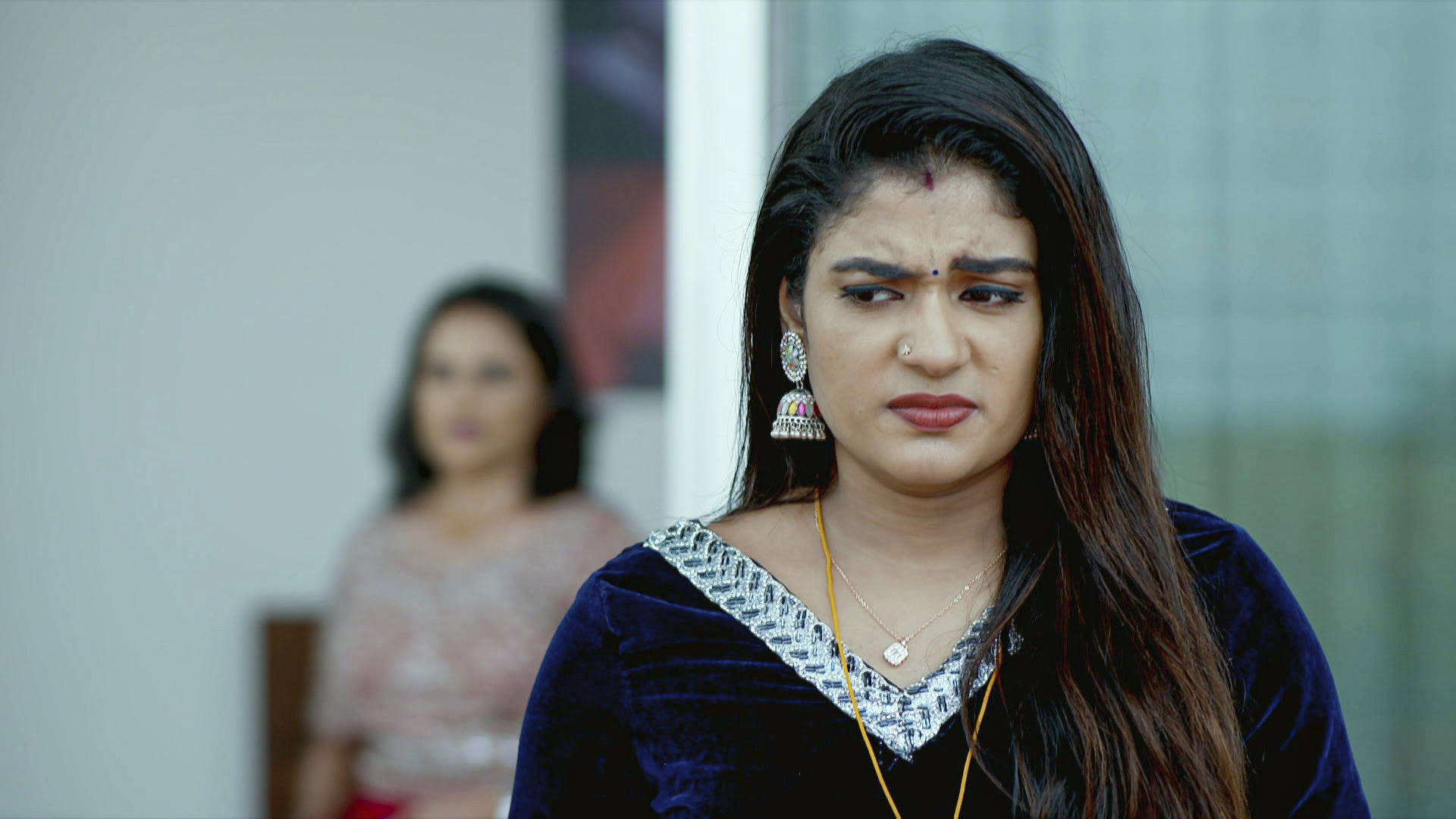 watch-chempaneer-poovu-s1-episode-430-on-jiohotstar