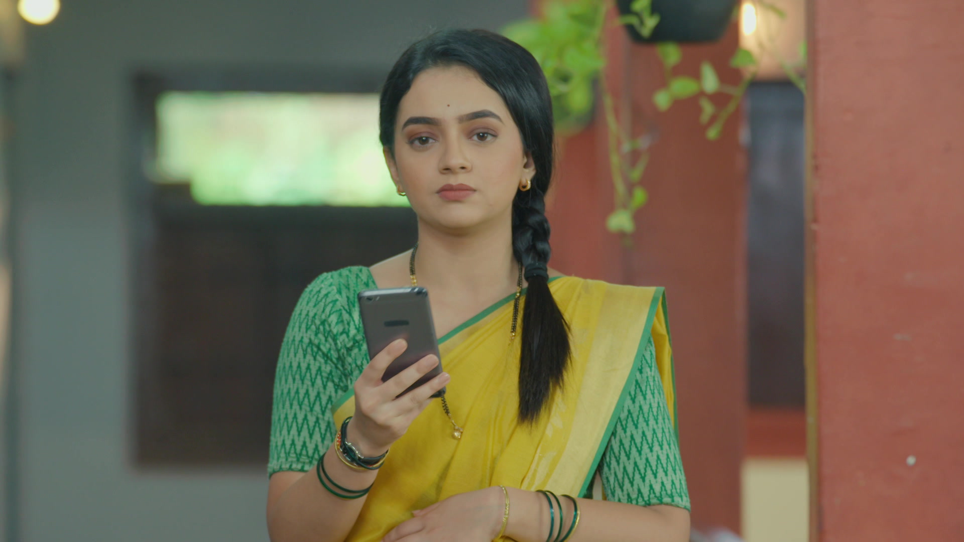 Watch Aboli S1 Episode 1229 on JioHotstar