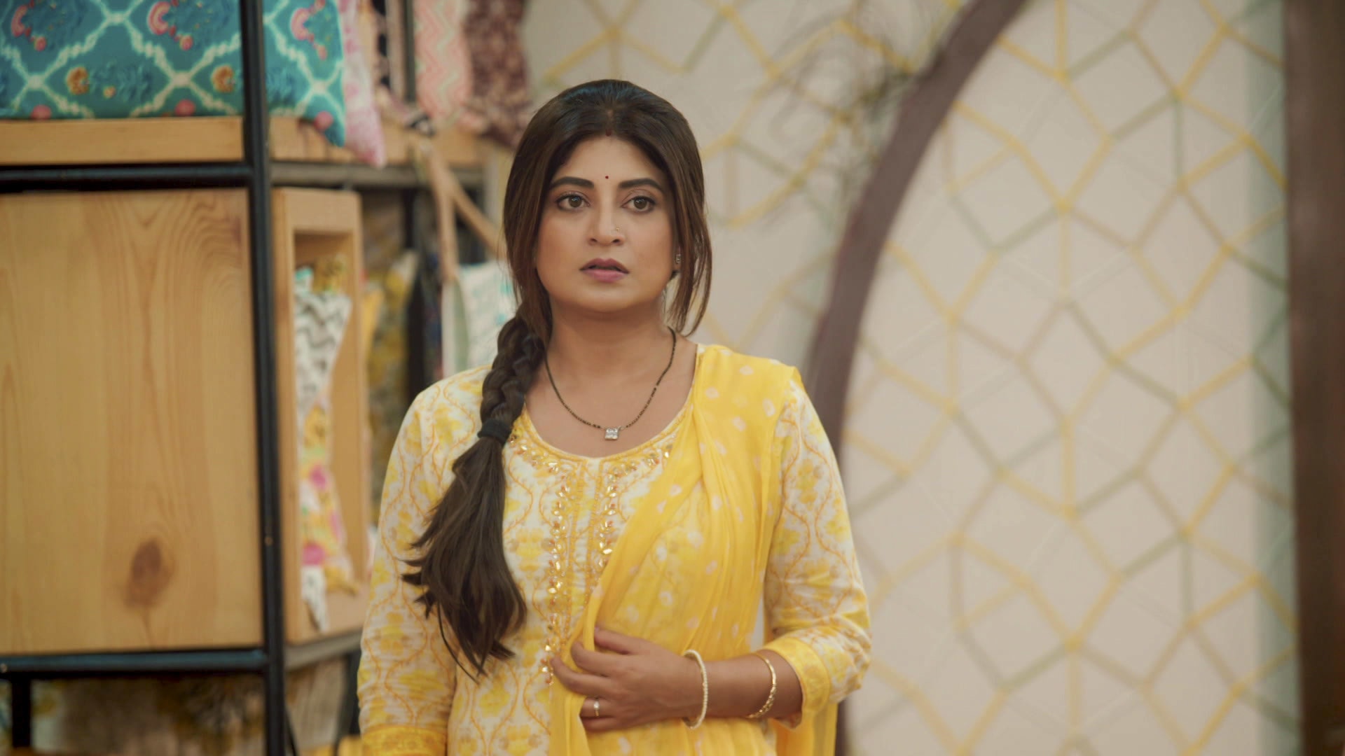 Watch Sampoorna S1 Episode 27 on JioHotstar