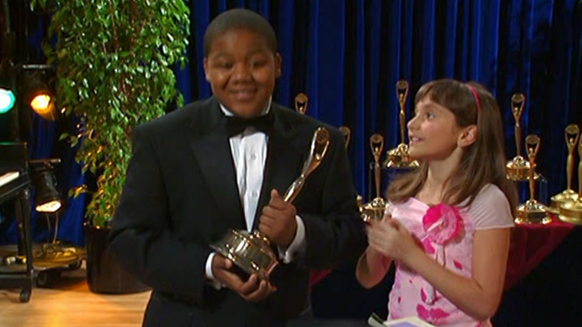 Watch thatssoraven only on Watcho