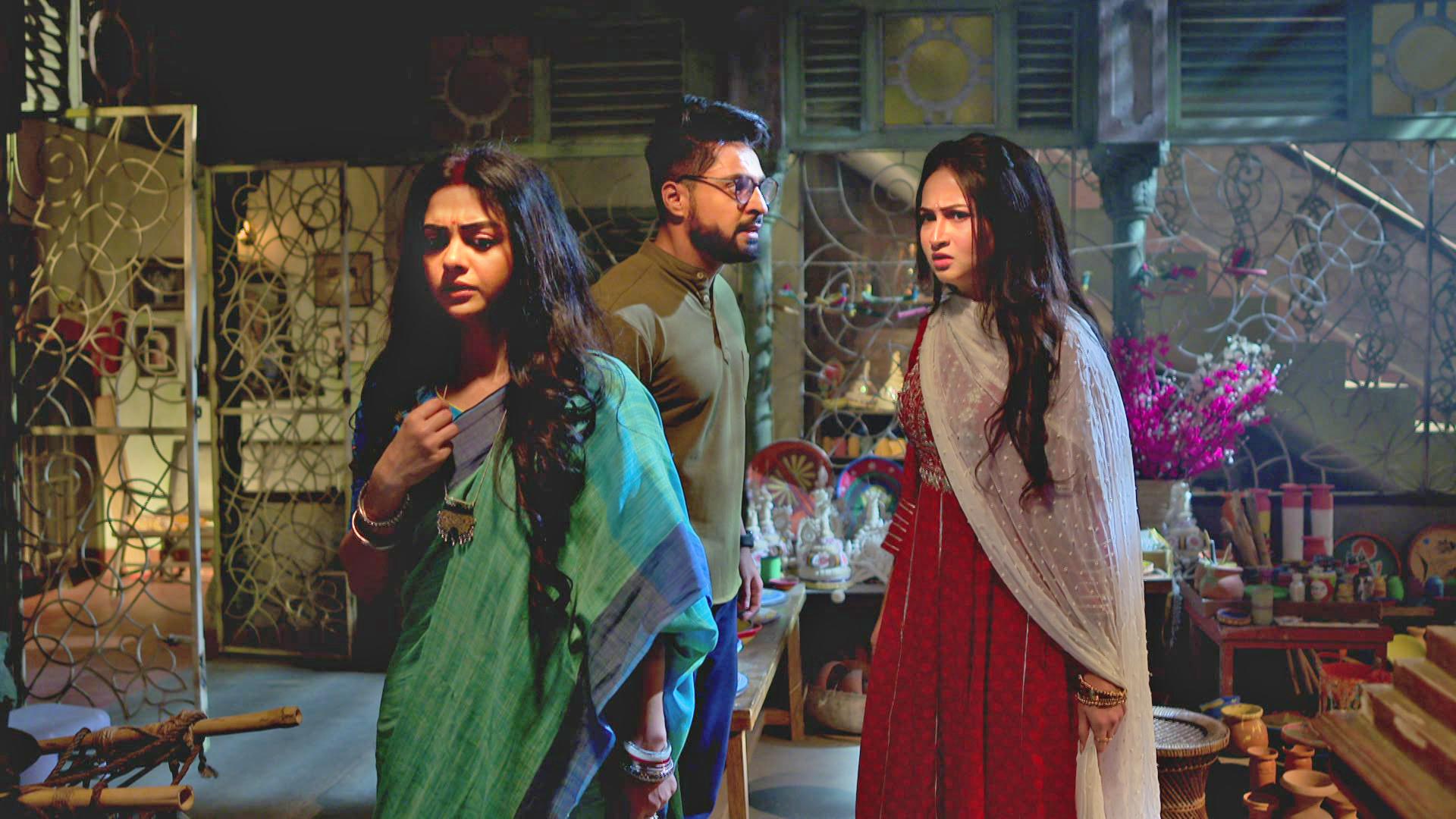 Watch Gaatchora S1 Episode 65 on JioHotstar