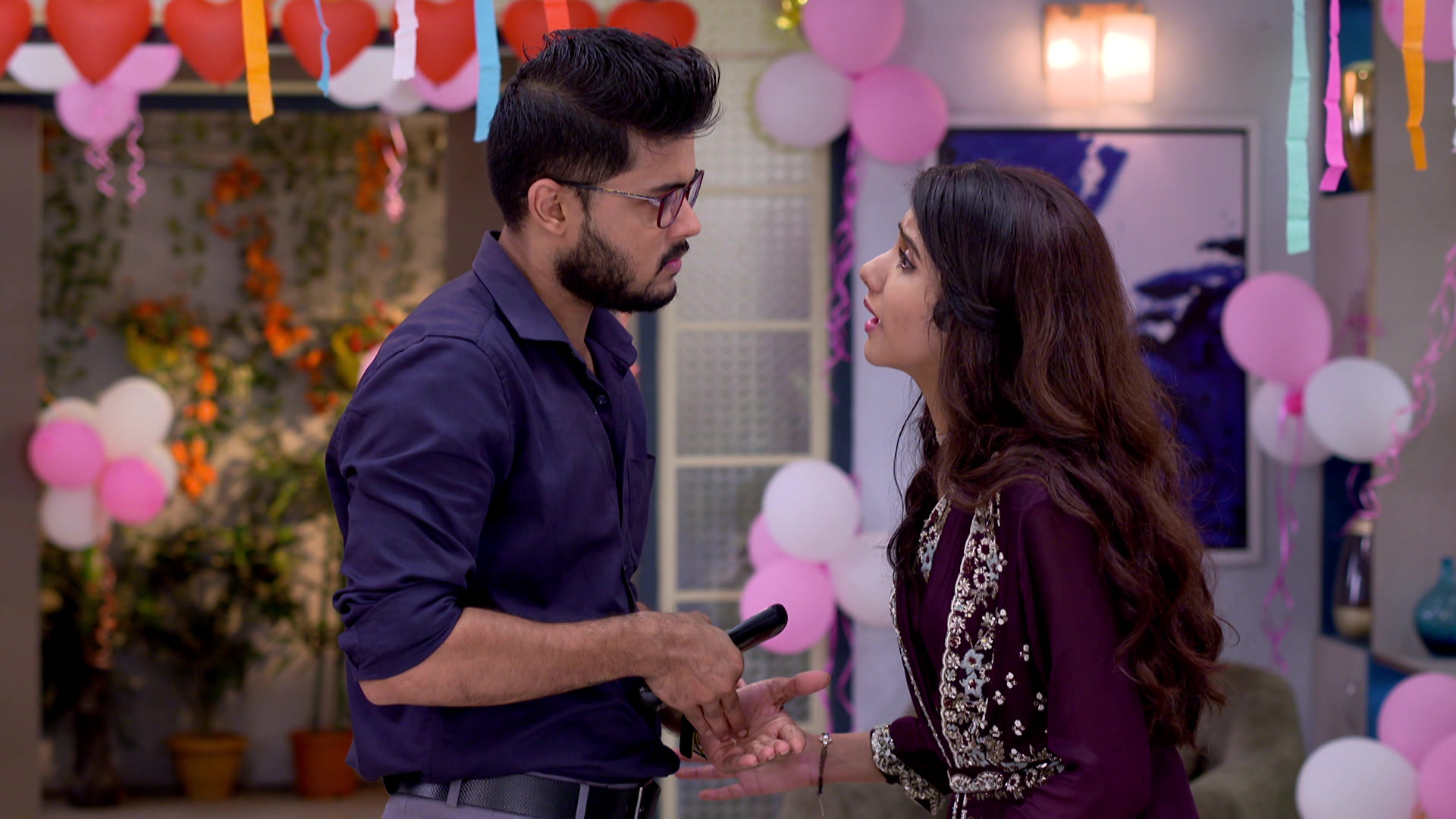 Watch Tomader Rani S1 Episode 242 on JioHotstar