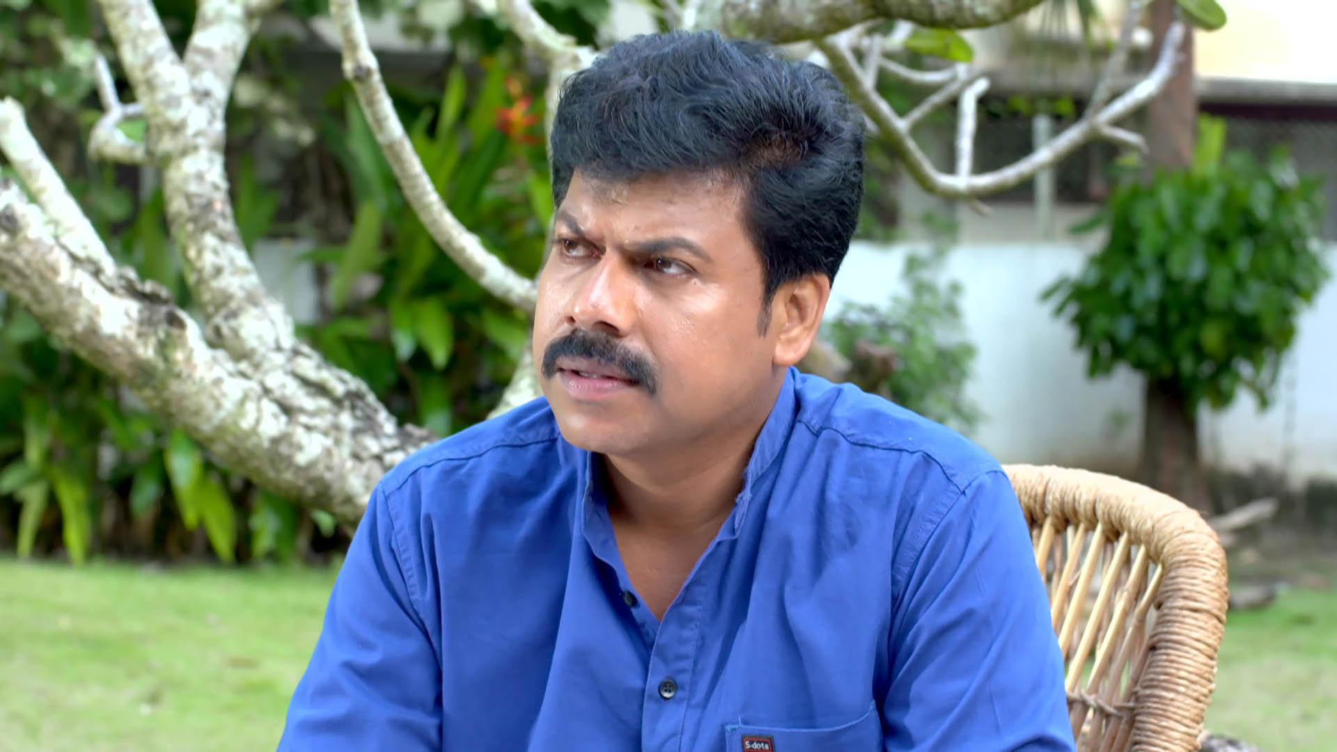 Watch Ravi in a Shock Online