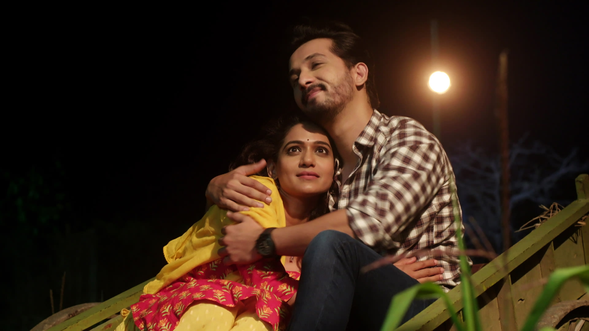 Vaidehi, Malhar's Love Unfolds