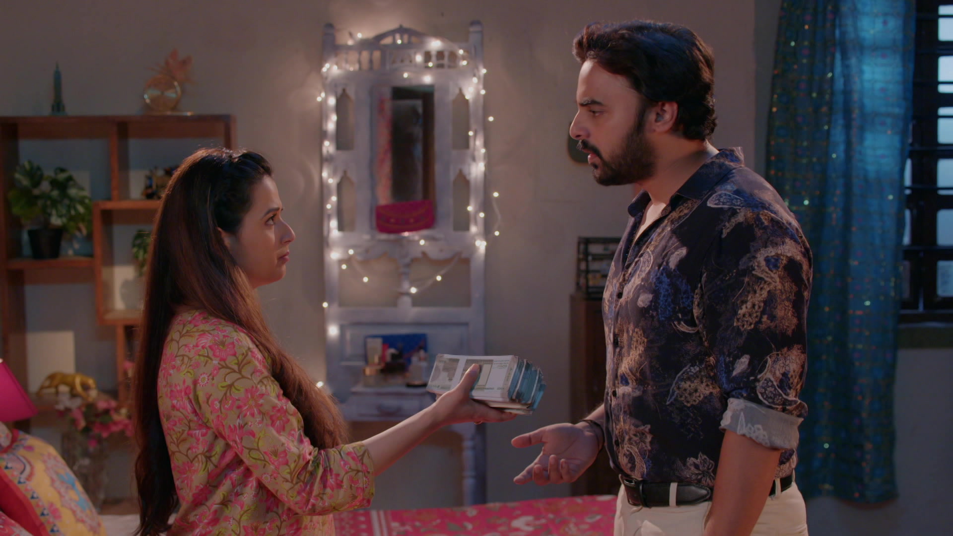 Watch Pathrakhin S1 Episode 18 on JioHotstar