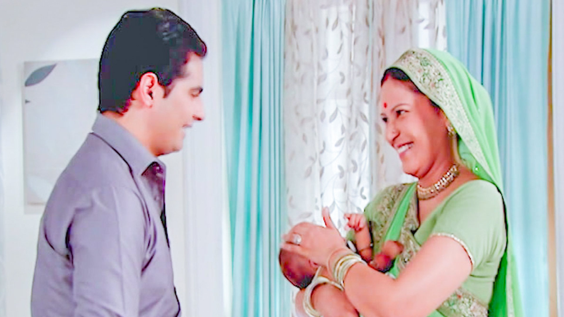 Family's Attention to Naksh