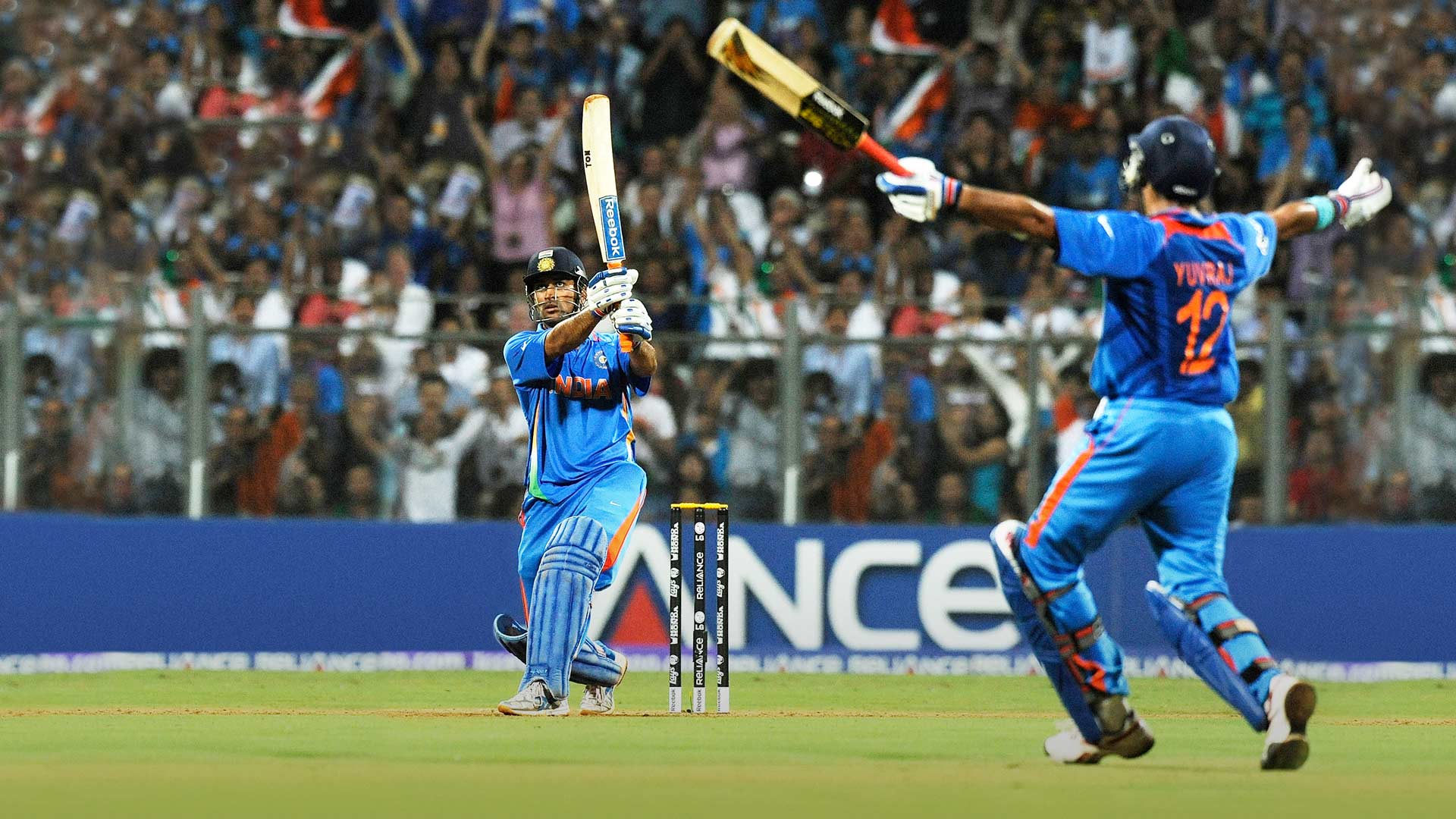 2011: India Lift the WC after 28 Years