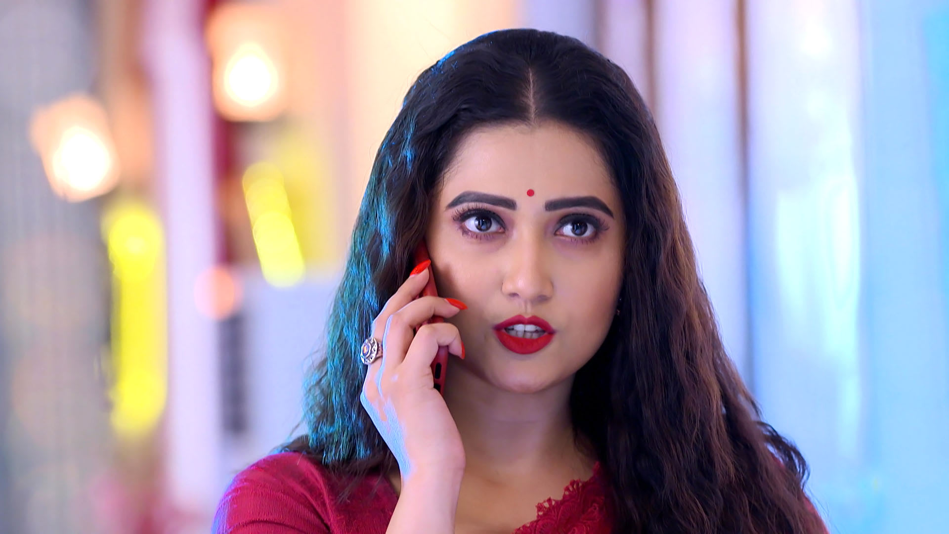 Maya Threatens Ishani