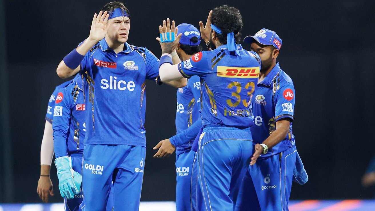 MI vs CSK - CSK Wickets