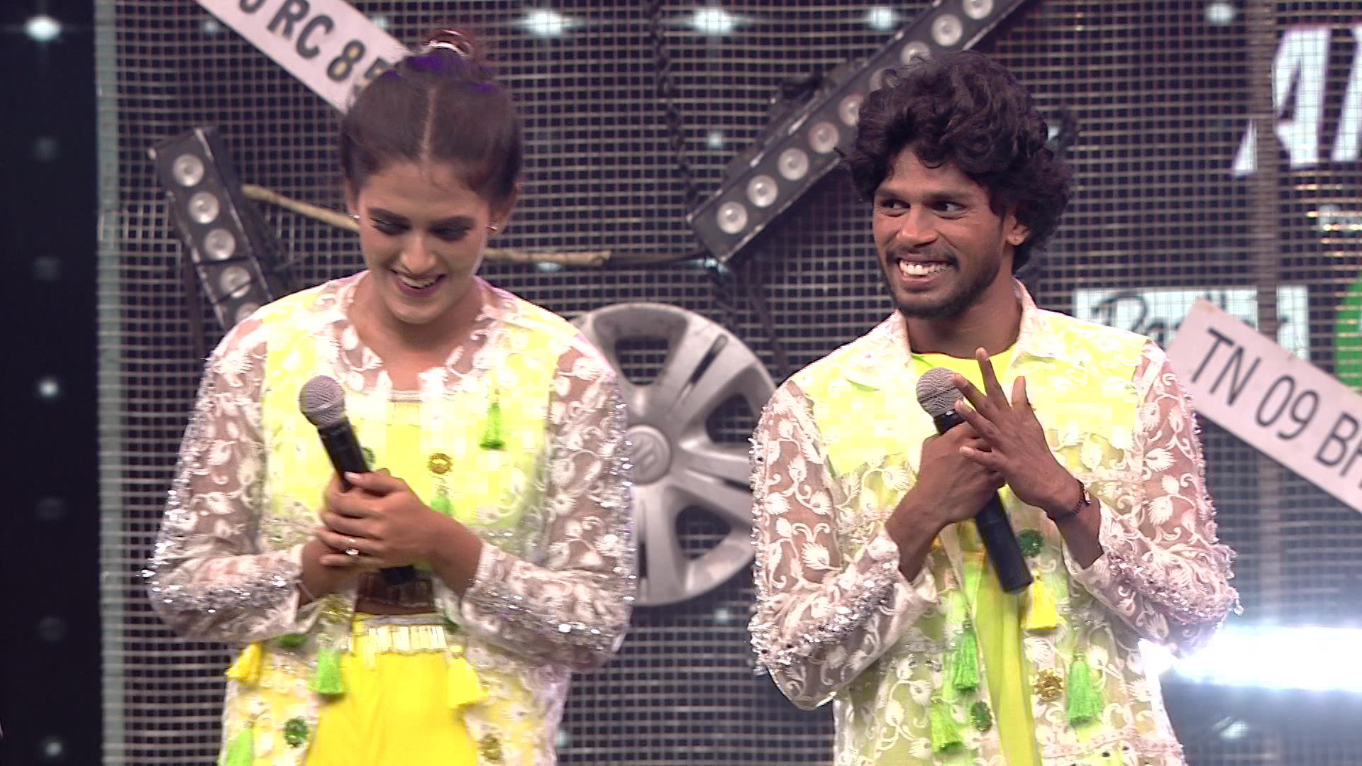 watch-jodi-are-you-ready-s1-episode-22-on-jiohotstar