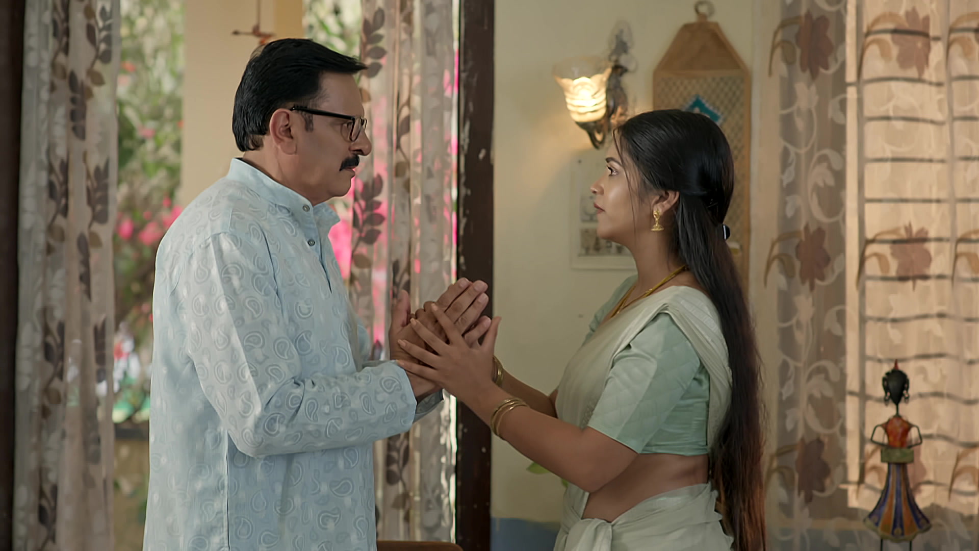 Watch Gunde Ninda Gudi Gantalu Episode 100 on JioHotstar