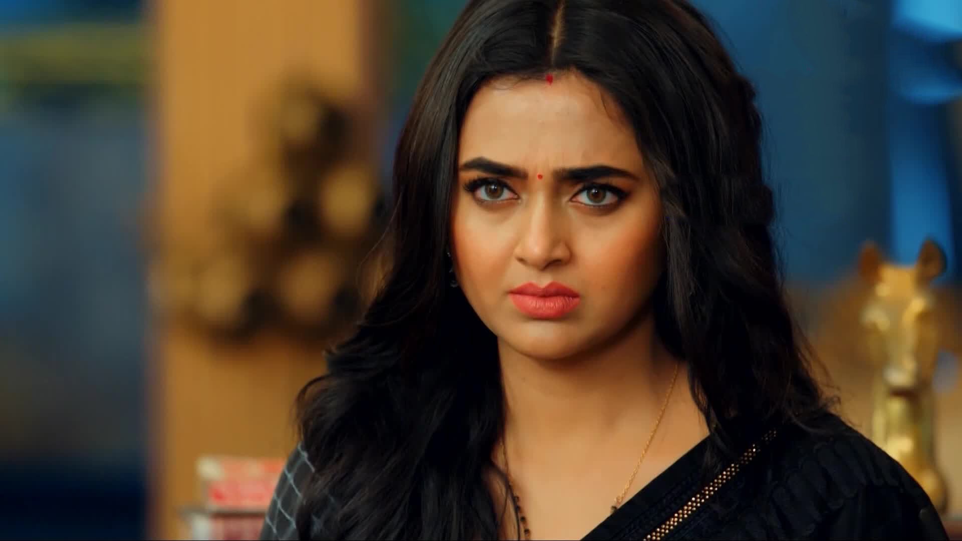 pratha-feels-ominous-jiohotstar