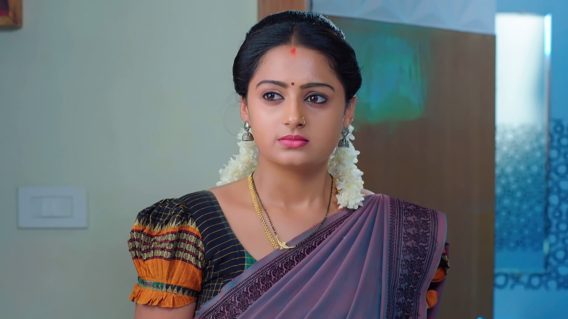 Watch Bangaru Panjaram S1 Episode 394 on JioHotstar