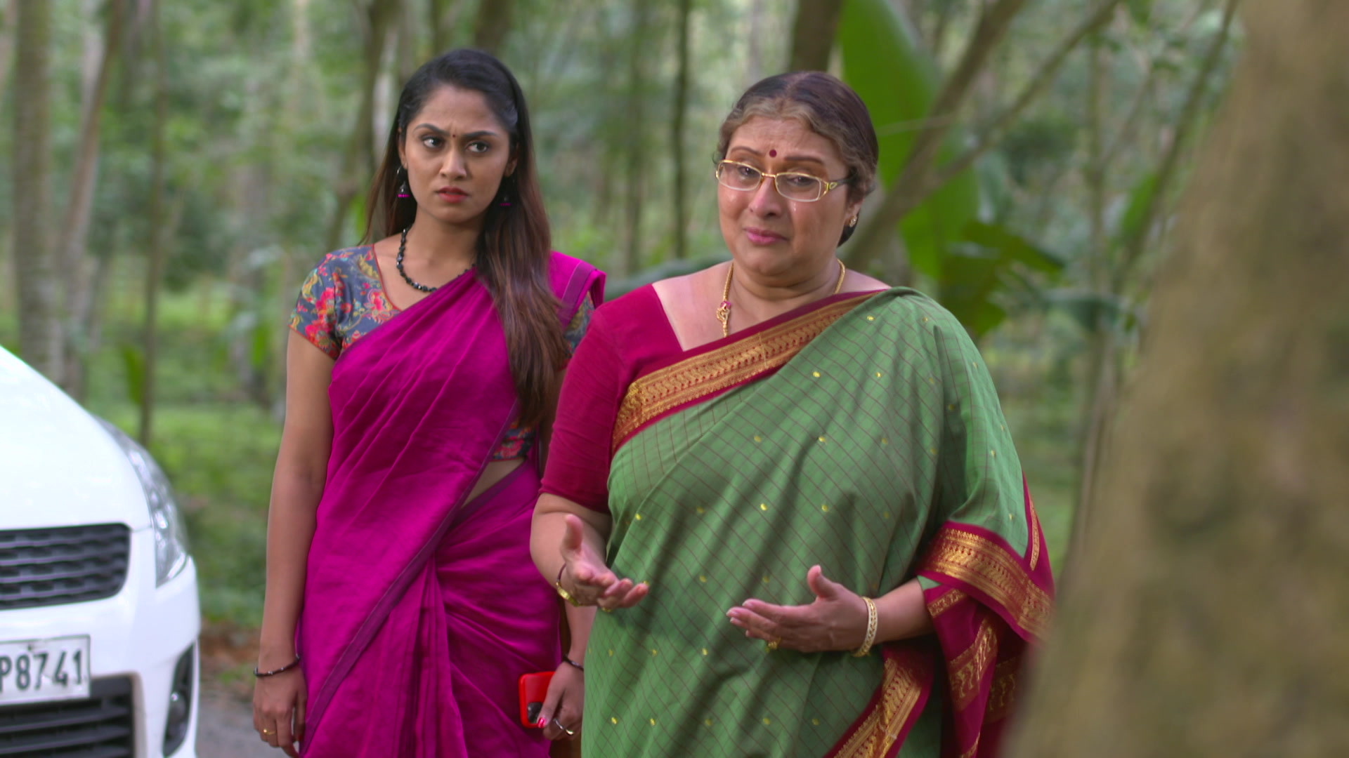 Aleena Confronts Sulekha