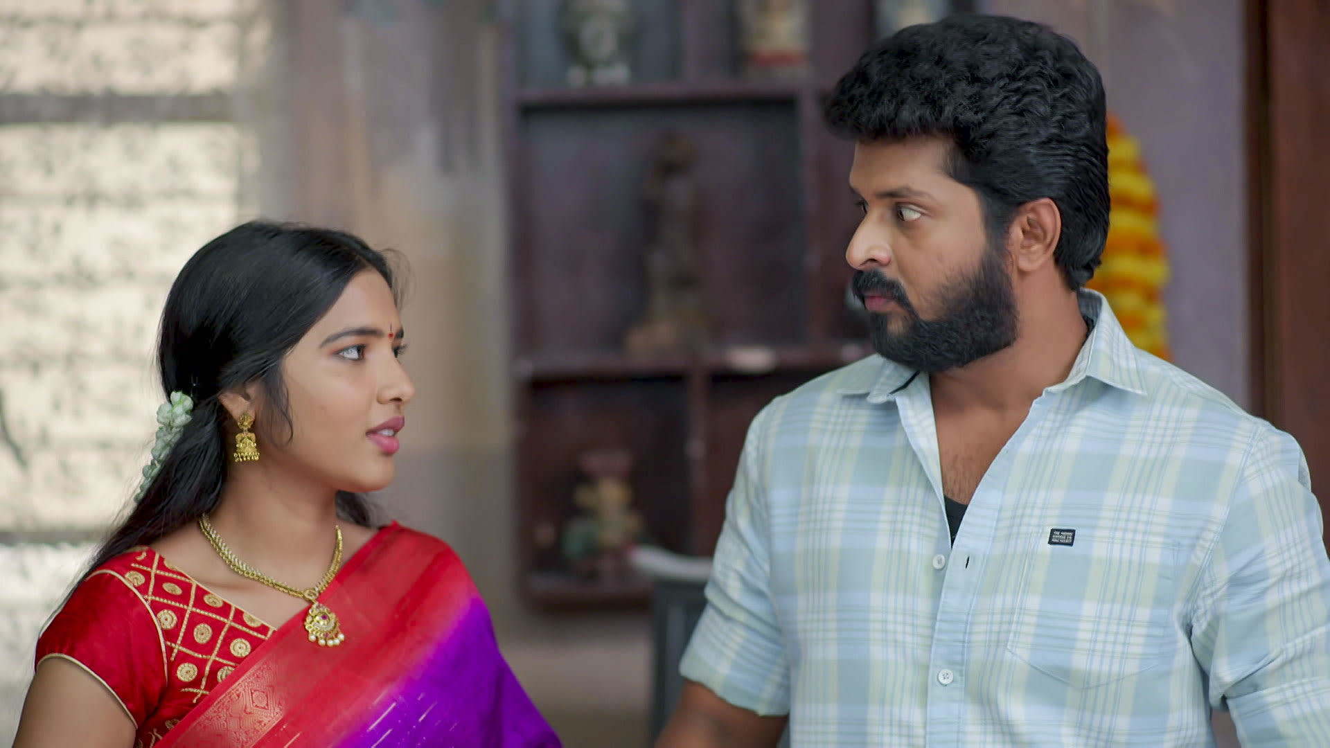 Watch Gunde Ninda Gudi Gantalu S1 Episode 639 on JioHotstar