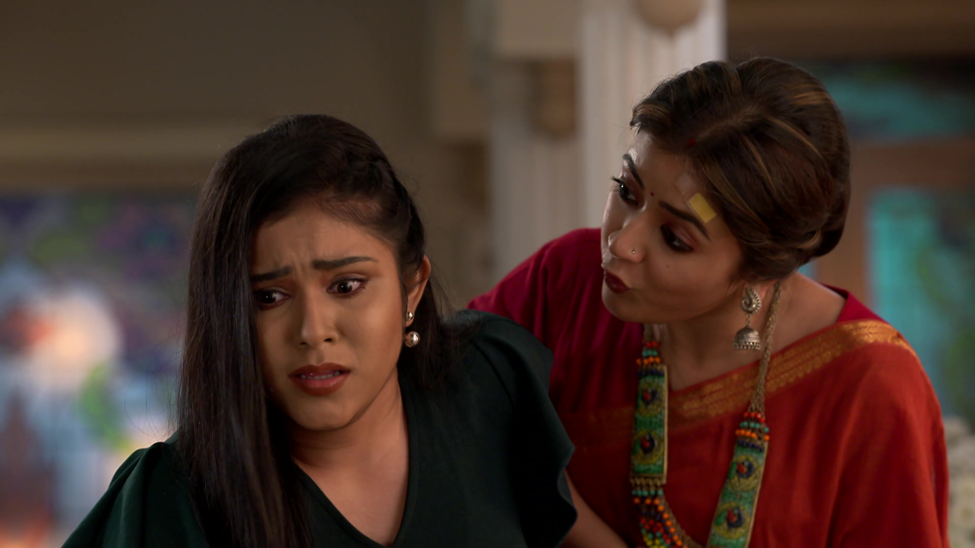 Watch Gaatchora S1 Episode 673 on JioHotstar