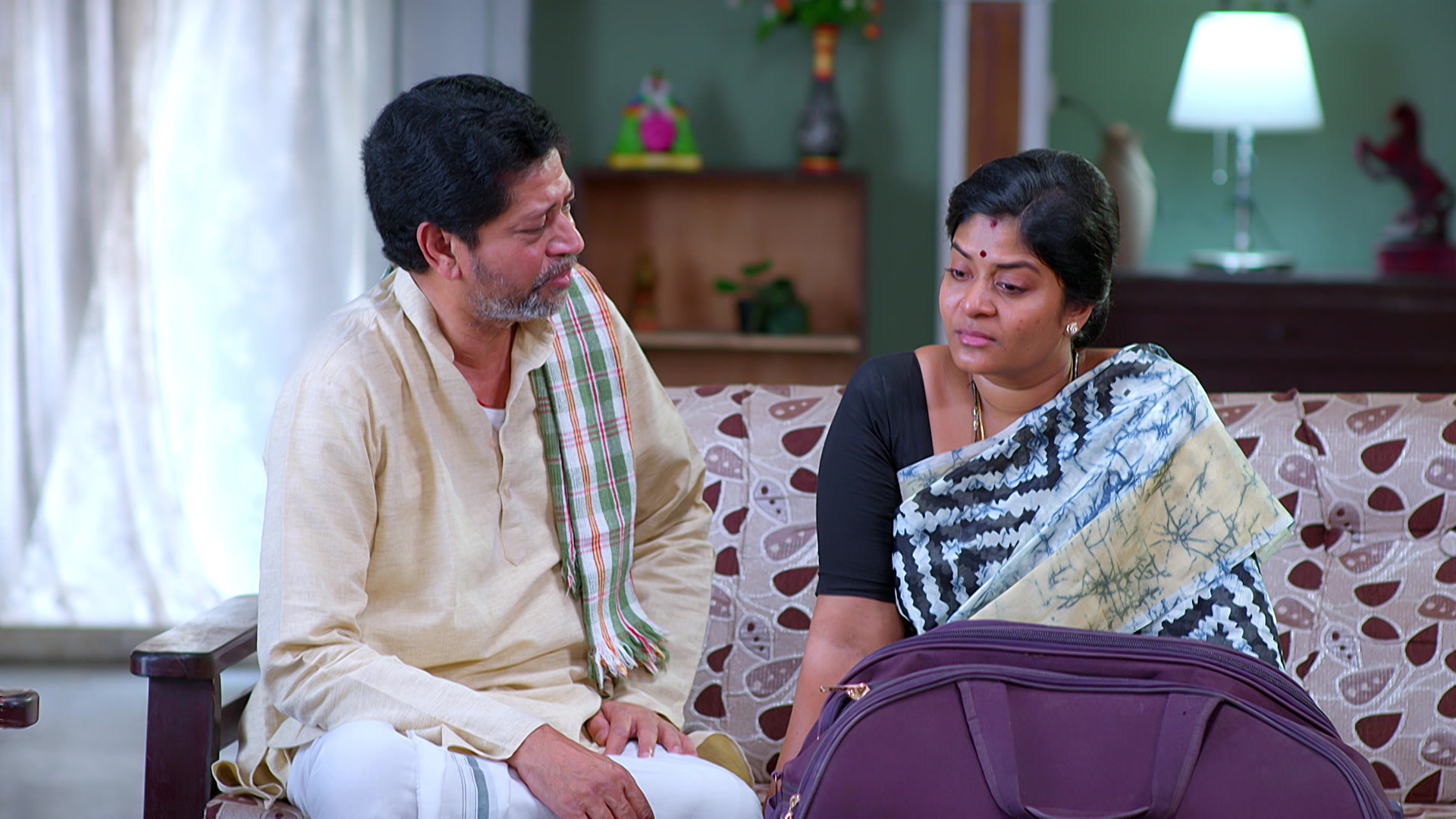 Kavya has Kanakam Worried