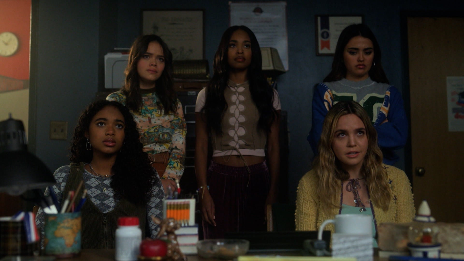 Watch Pretty Little Liars S1 Episode 3 on JioHotstar