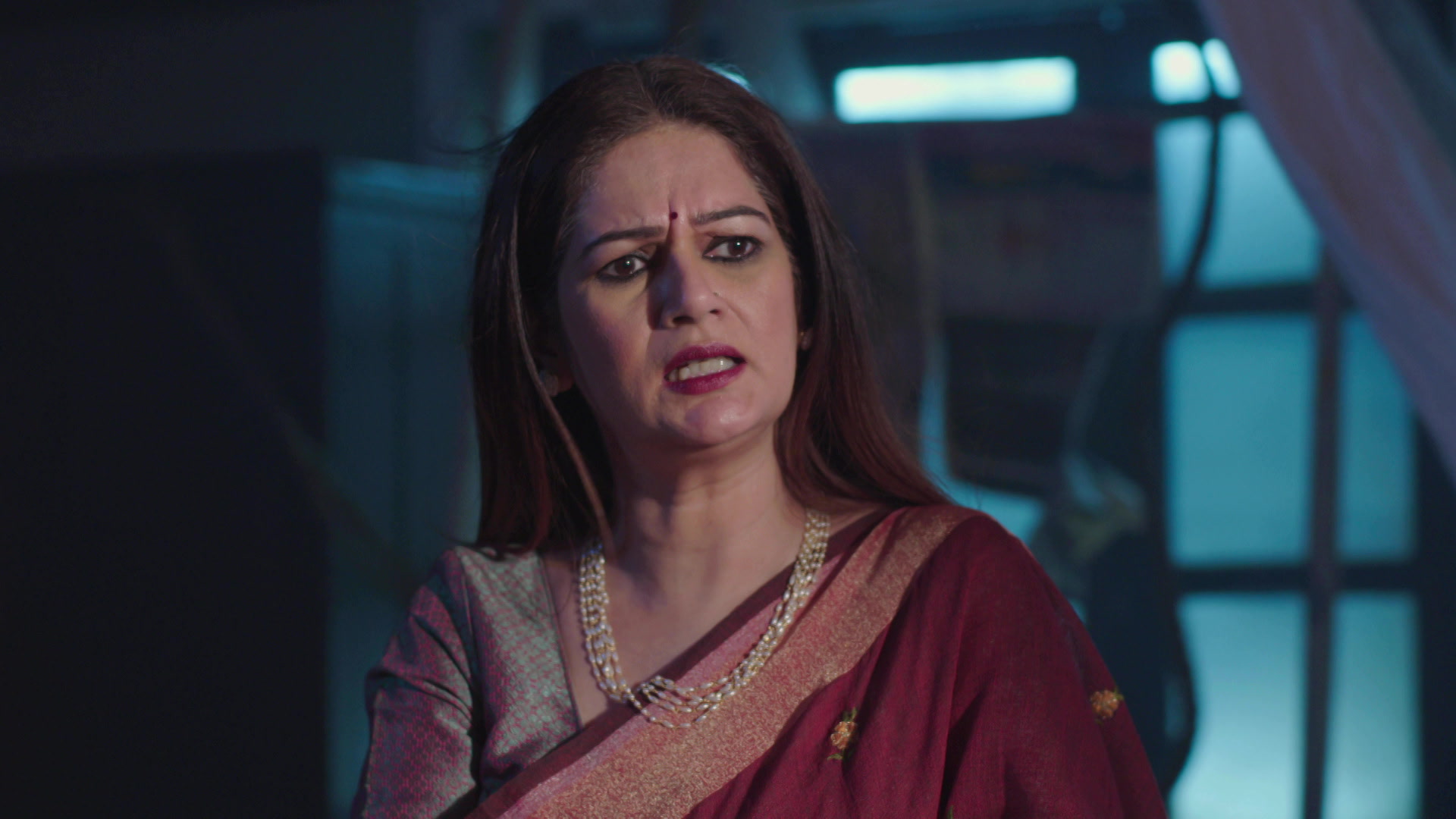 Watch Aboli S1 Episode 226 on JioHotstar