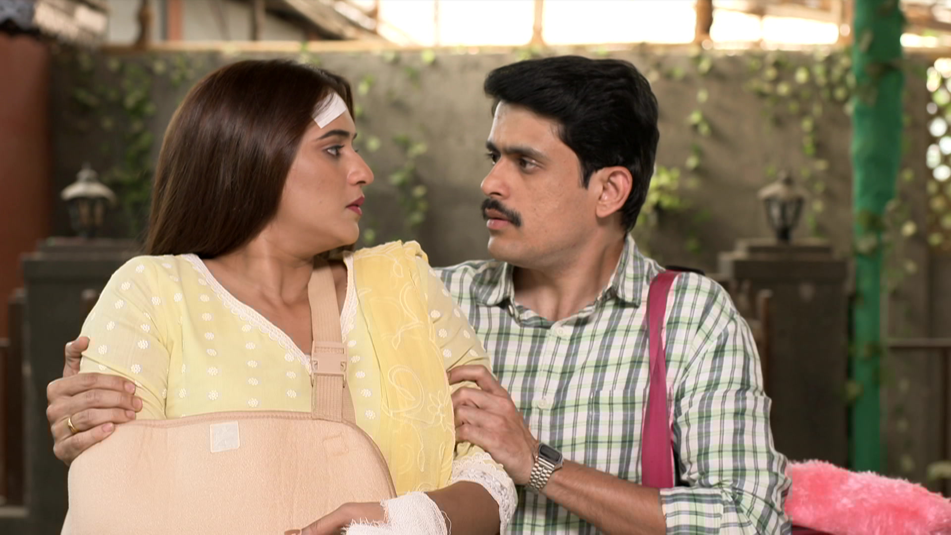 Watch Thoda Tuza Ani Thoda Maza Episode 140 on JioHotstar