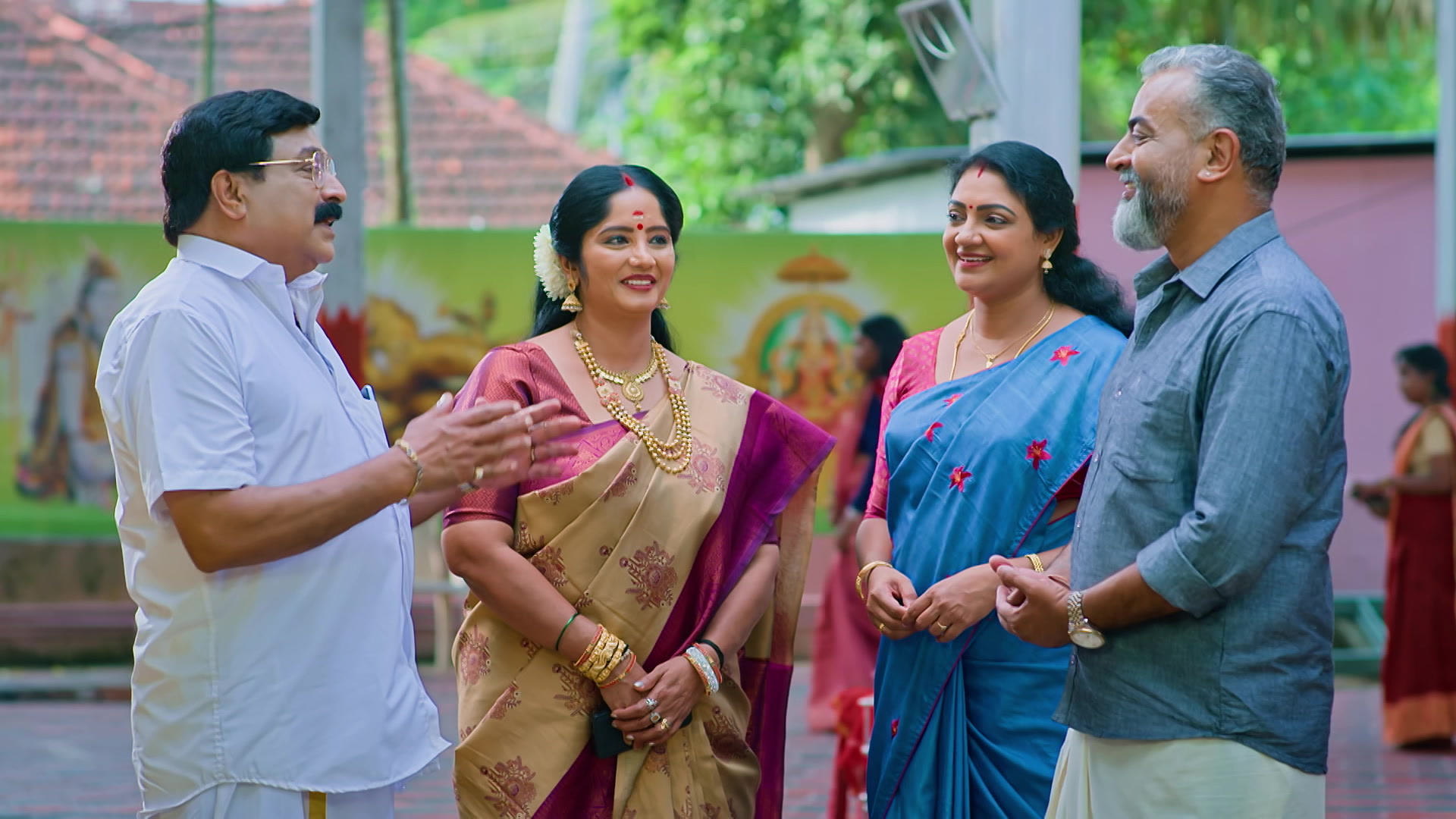 Balan, Gomathi Meet Udayabhanu