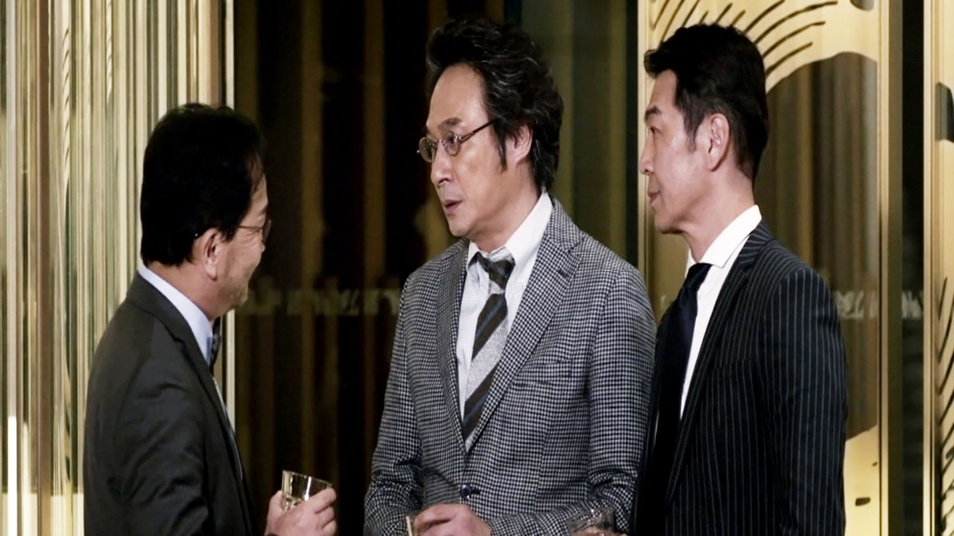 Stream The Trading Floor Season 1 Episode 1 - The Trading Floor on Disney+