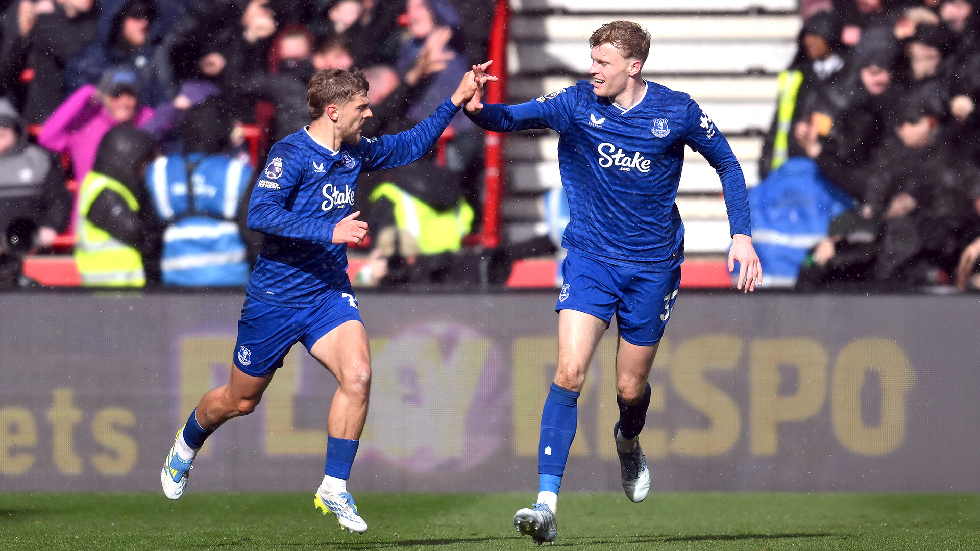 Watch MW 32: Brentford 2-2 Everton video