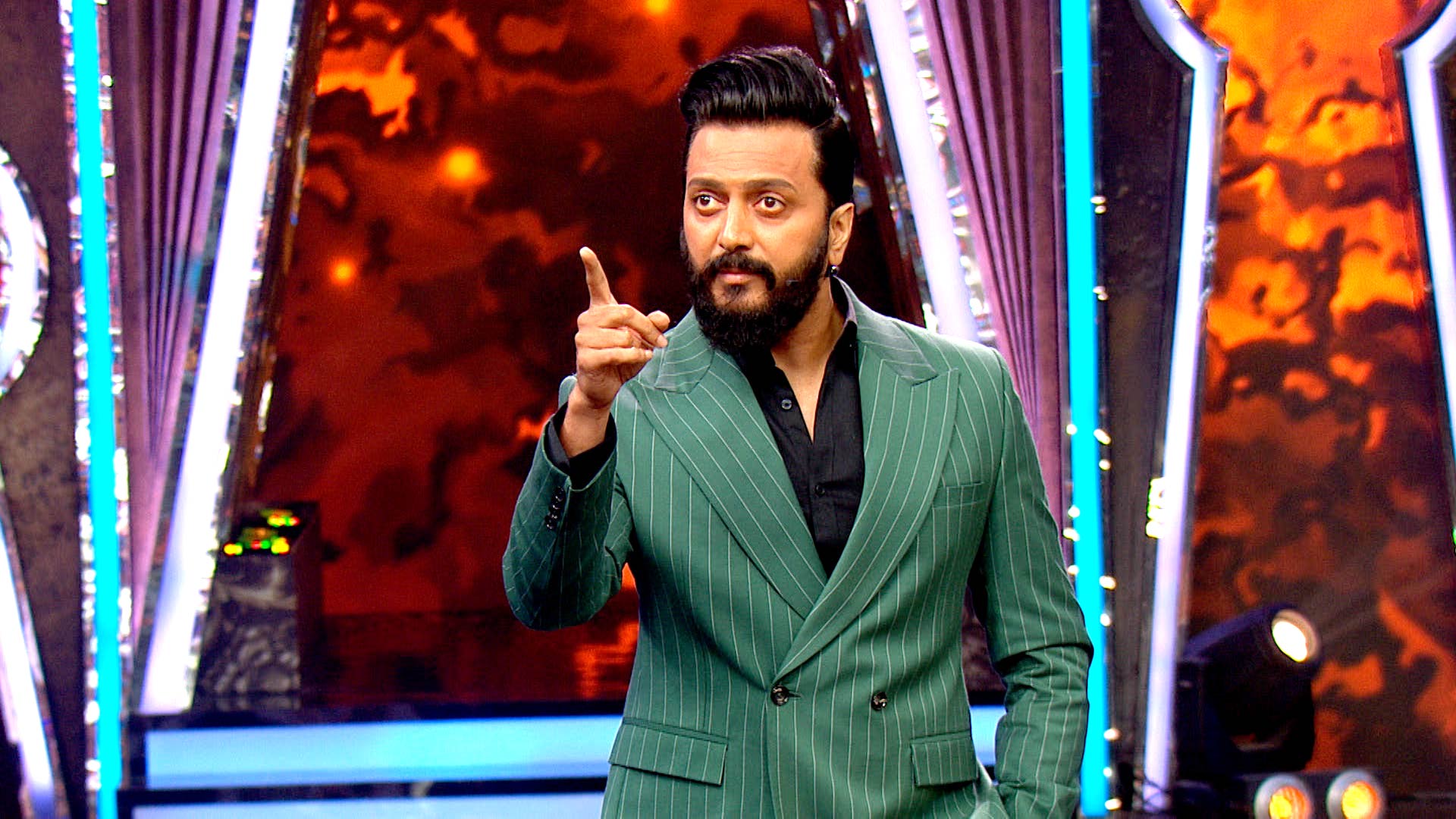 Stream Day 20: Bhau Delivers a Big 'Dhakka'! Season 6 Episode 21 – Day ...