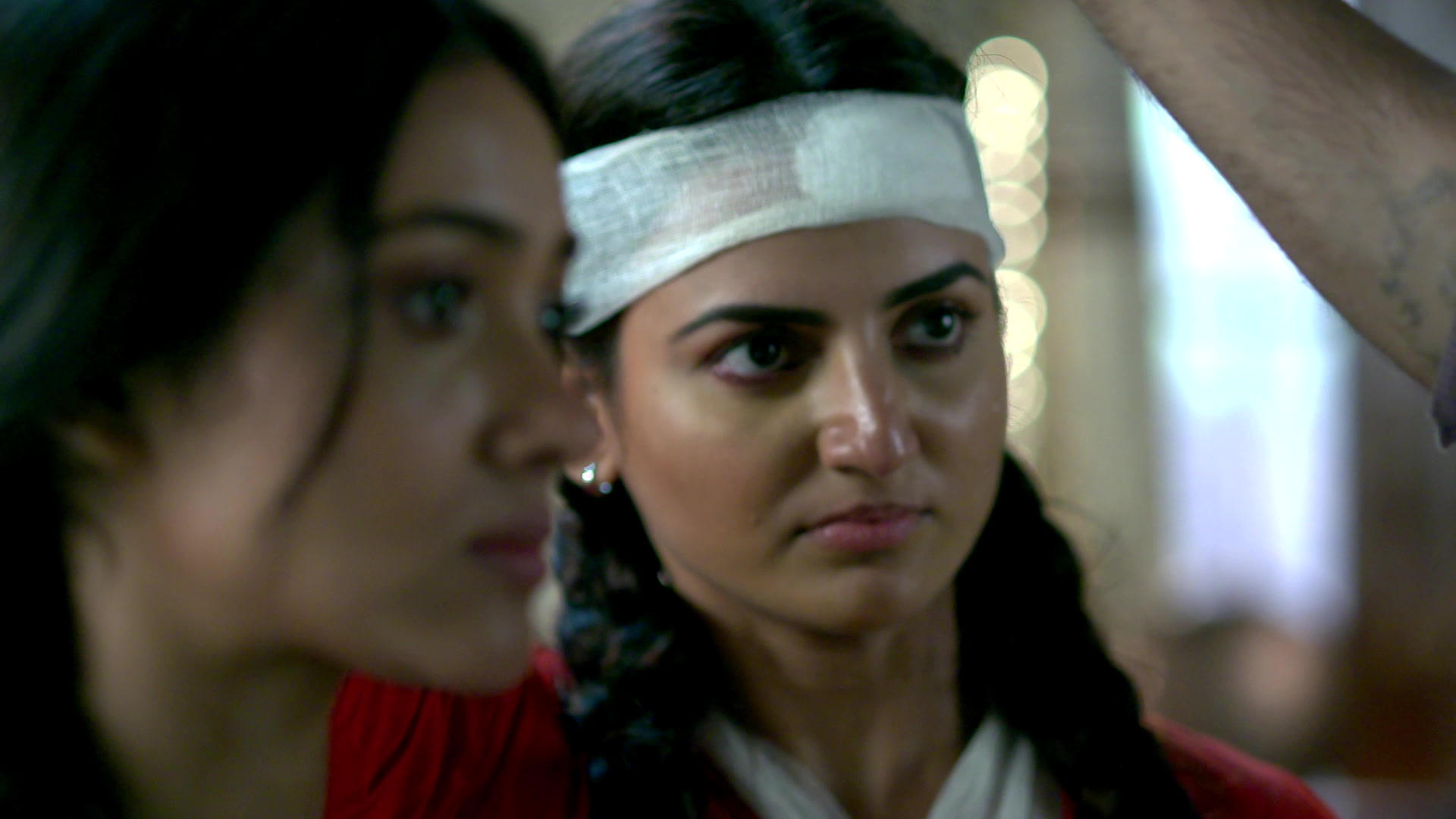 Watch Geeta LL.B S1 Episode 211 on JioHotstar