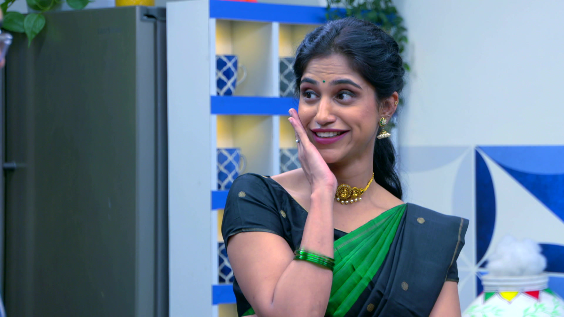 Stream Siri Ravikumar Tastes Hazaar Halwa Season 4 Episode 1 – Siri ...