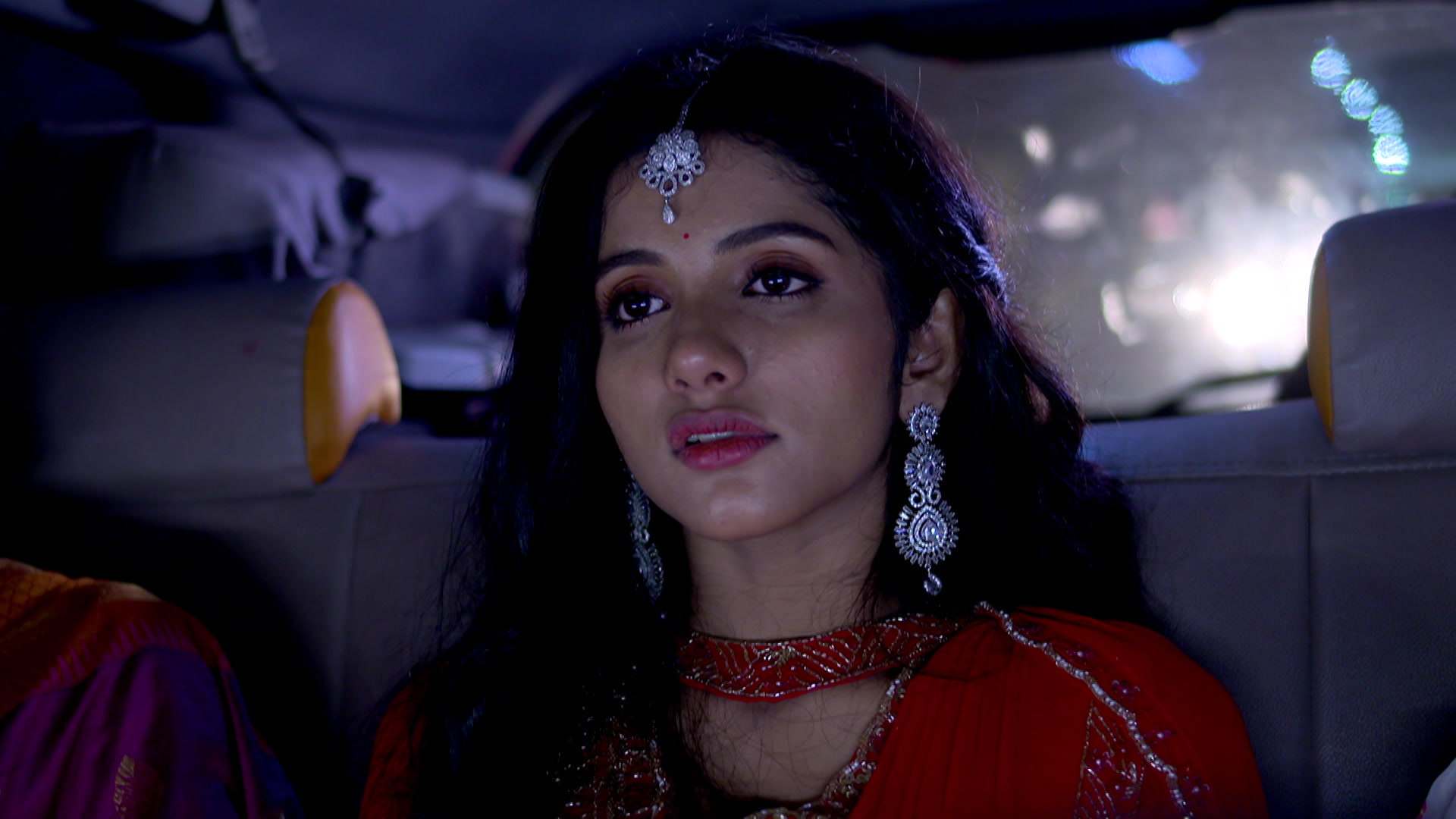 Watch Tomader Rani S1 Episode 34 on JioHotstar