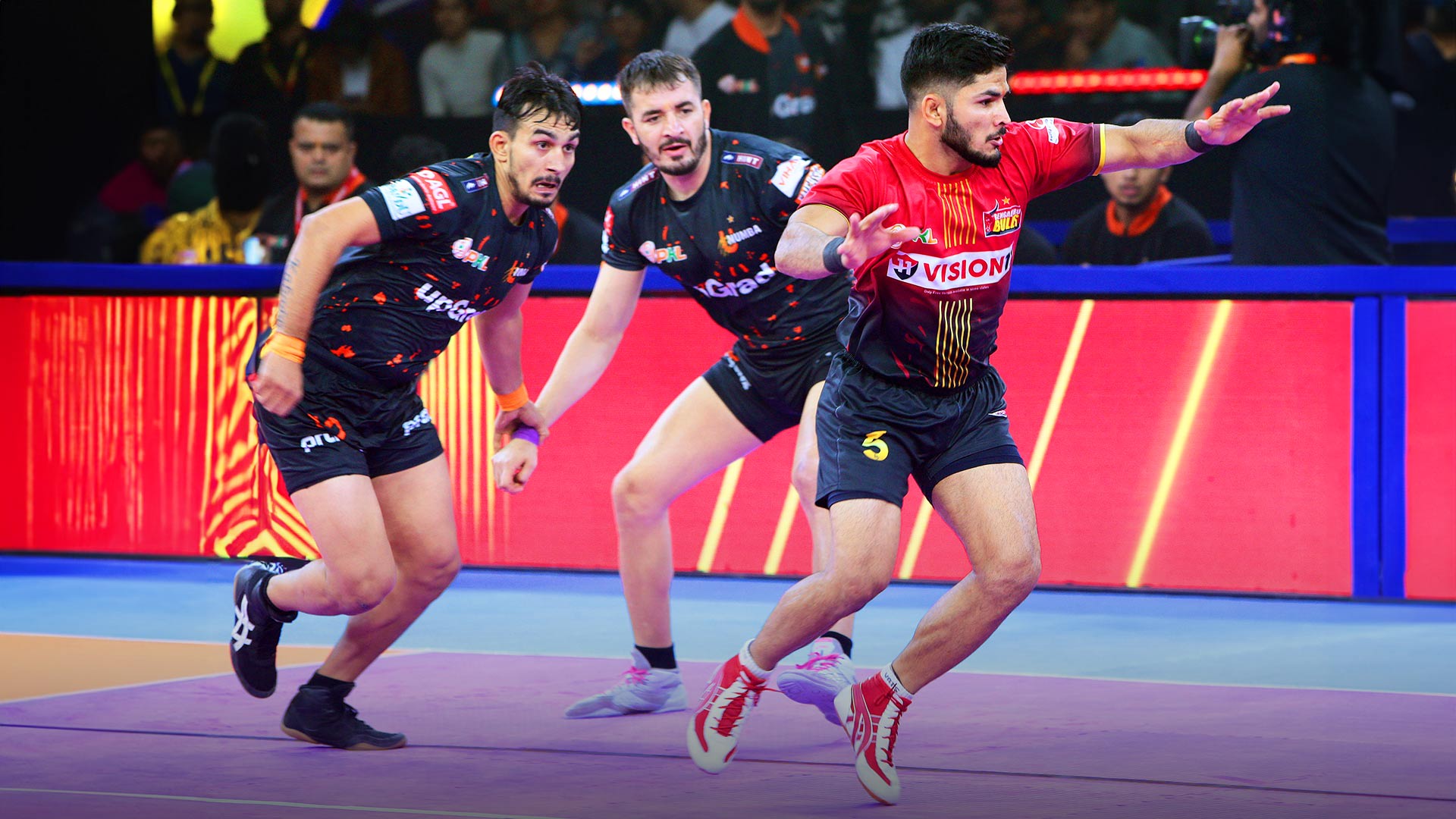 Replay: Bulls vs Mumba