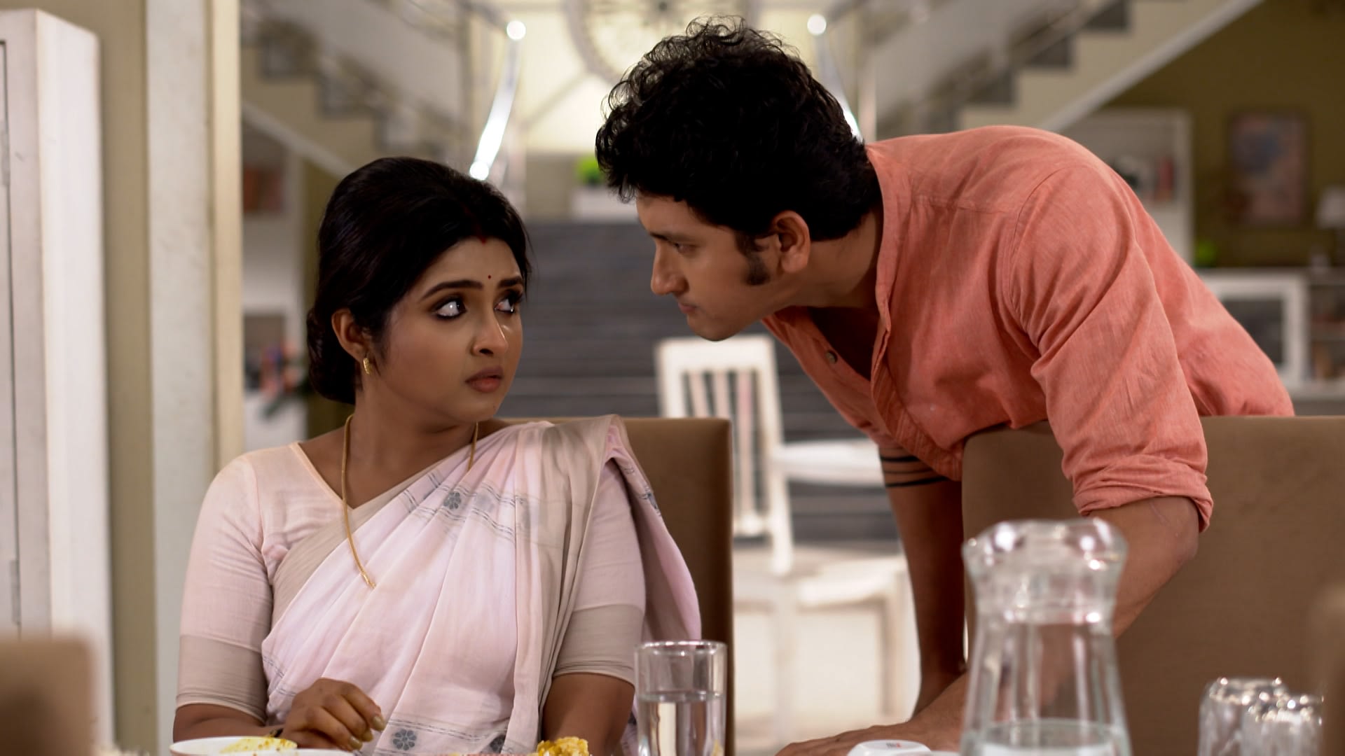 Watch Pherari Mon S1 Episode 656 on JioHotstar