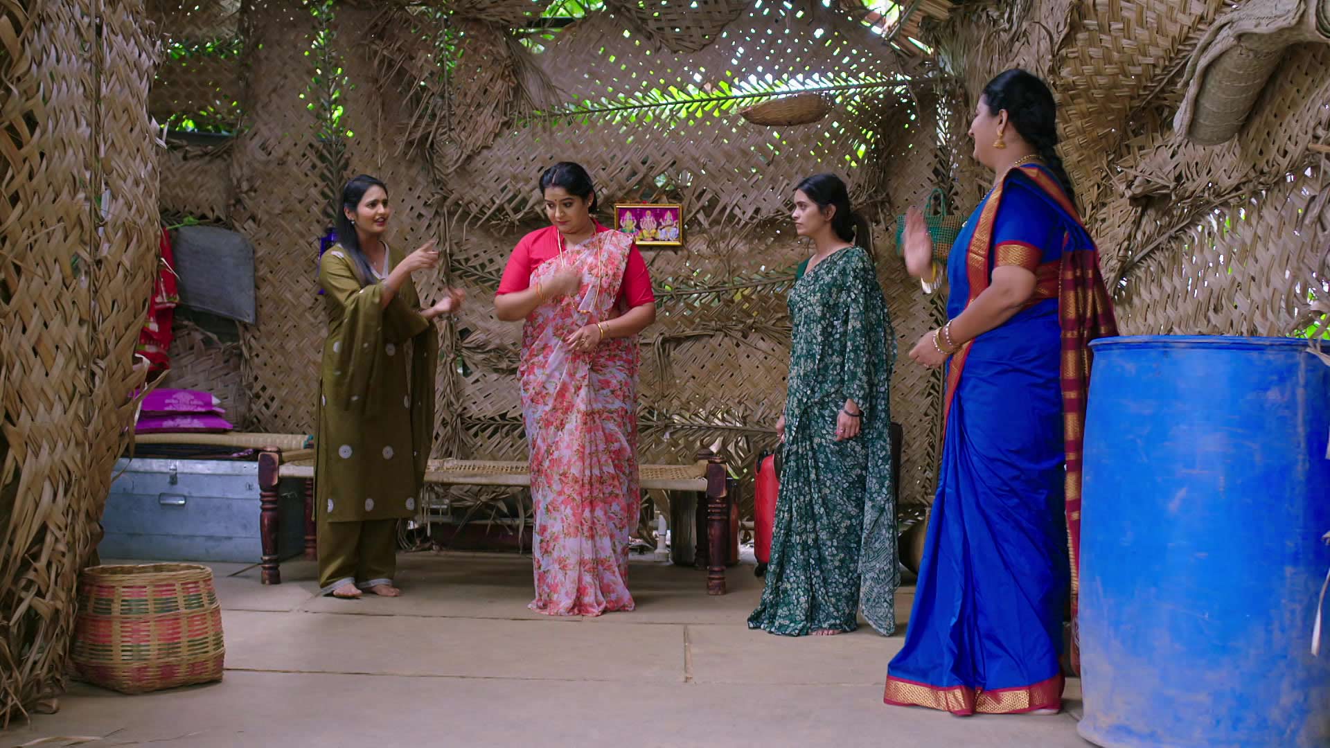 Watch Muddu Sose S1 Episode 422 on JioHotstar
