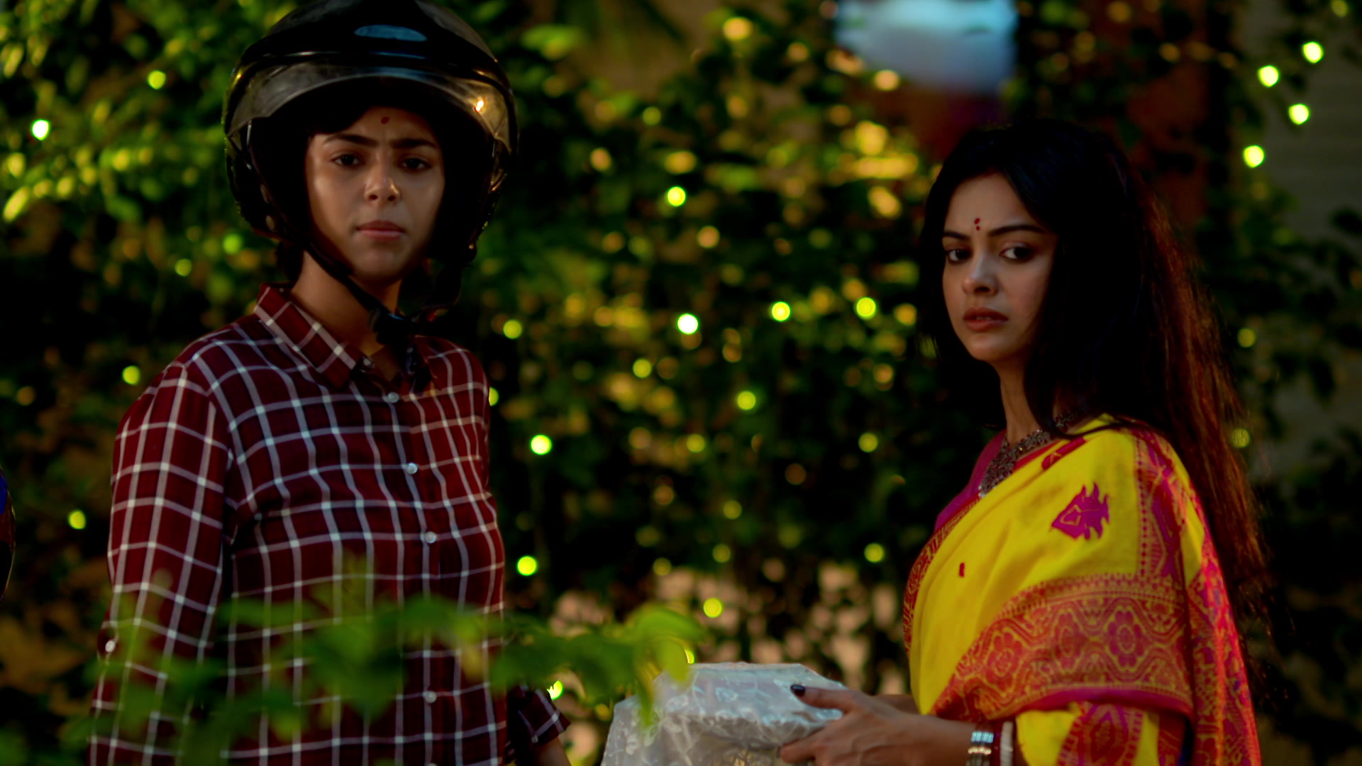 Watch Gaatchora S1 Episode 311 on JioHotstar