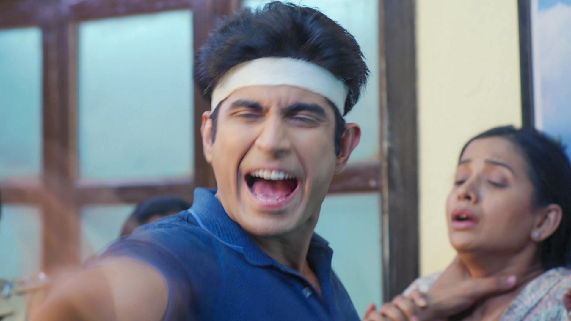 Watch Aboli S1 Episode 454 on JioHotstar