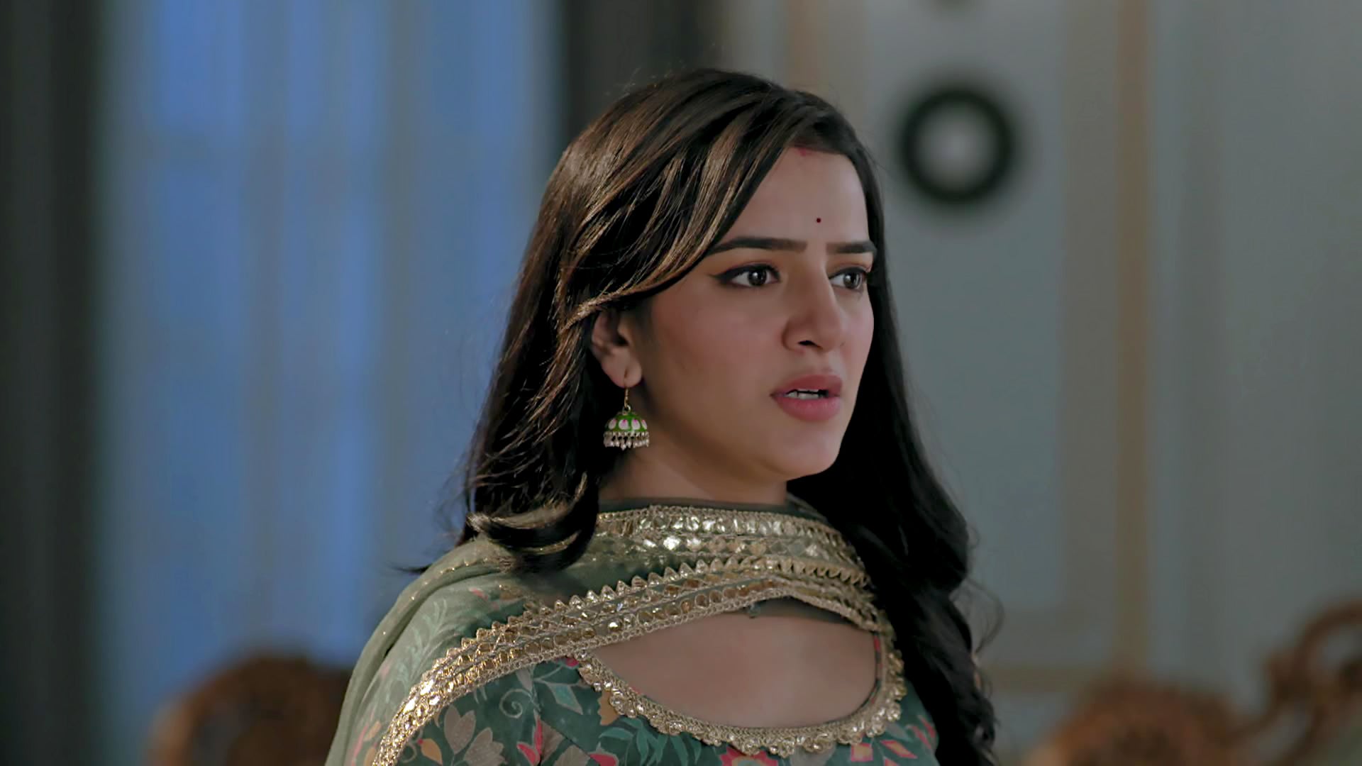 Watch Neerja - Ek Nayi Pehchaan S1 Episode 215 on JioHotstar