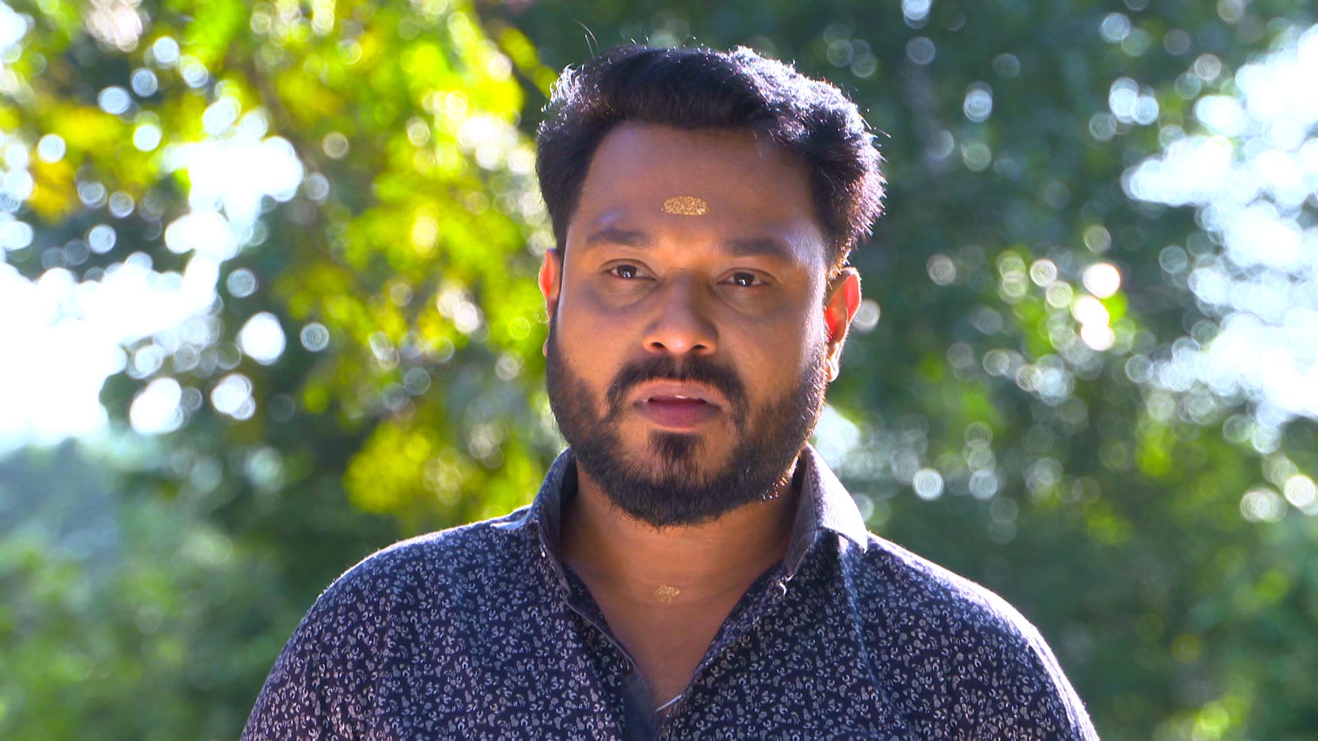 Watch Ratheesh in a Fix Online