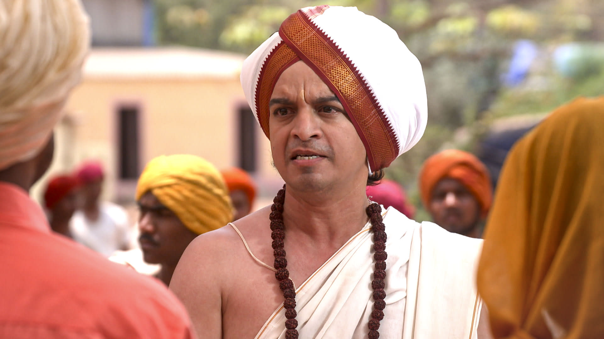 Watch Pavada Purasha S1 Episode 979 on JioHotstar