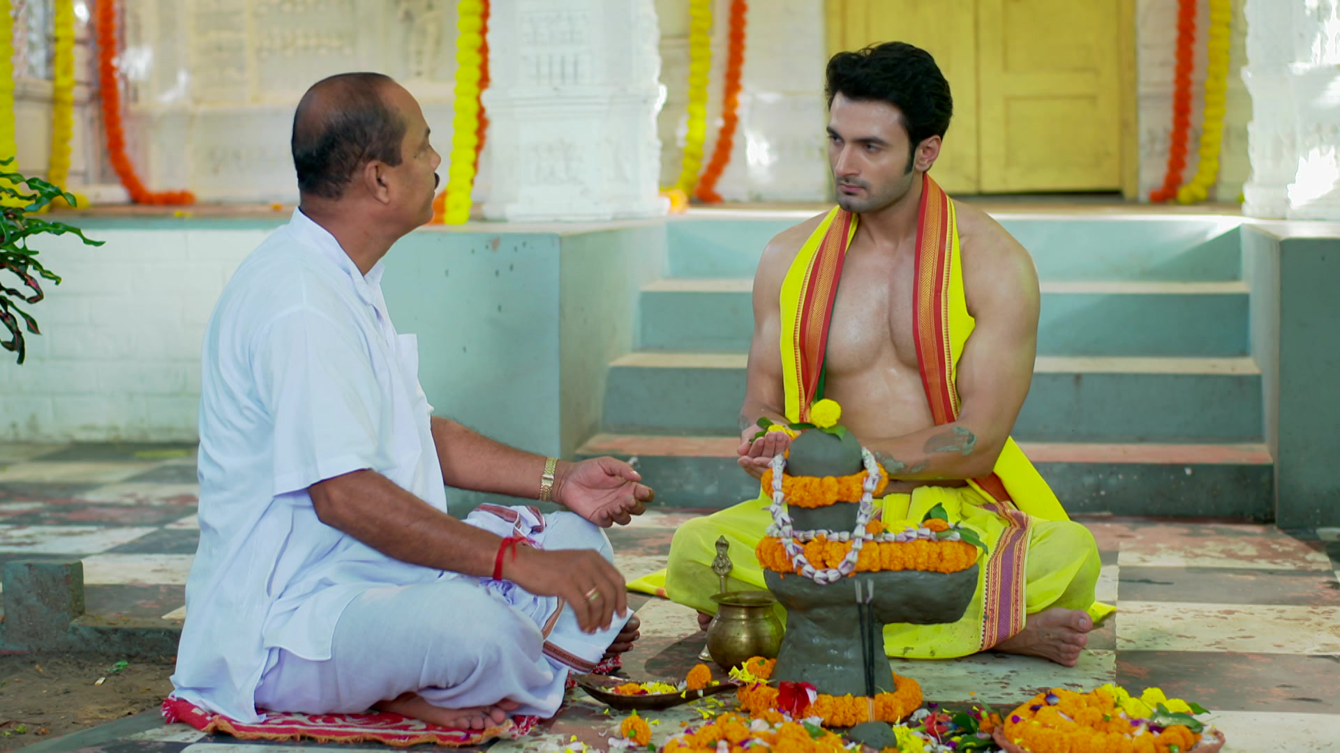 Aranyak Prays for Roshnai