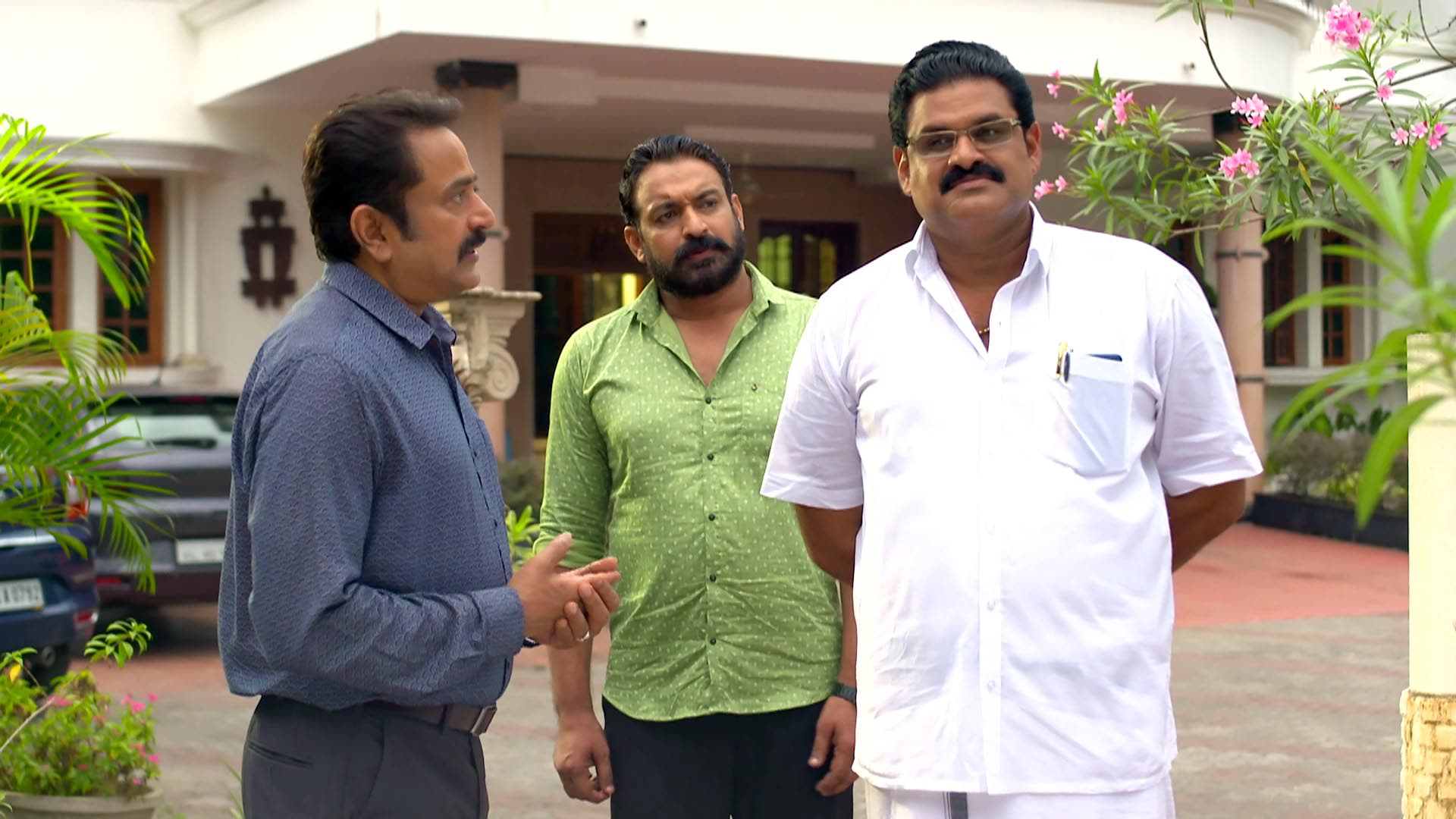 Murthy, Vinayachandran Meet Sachi