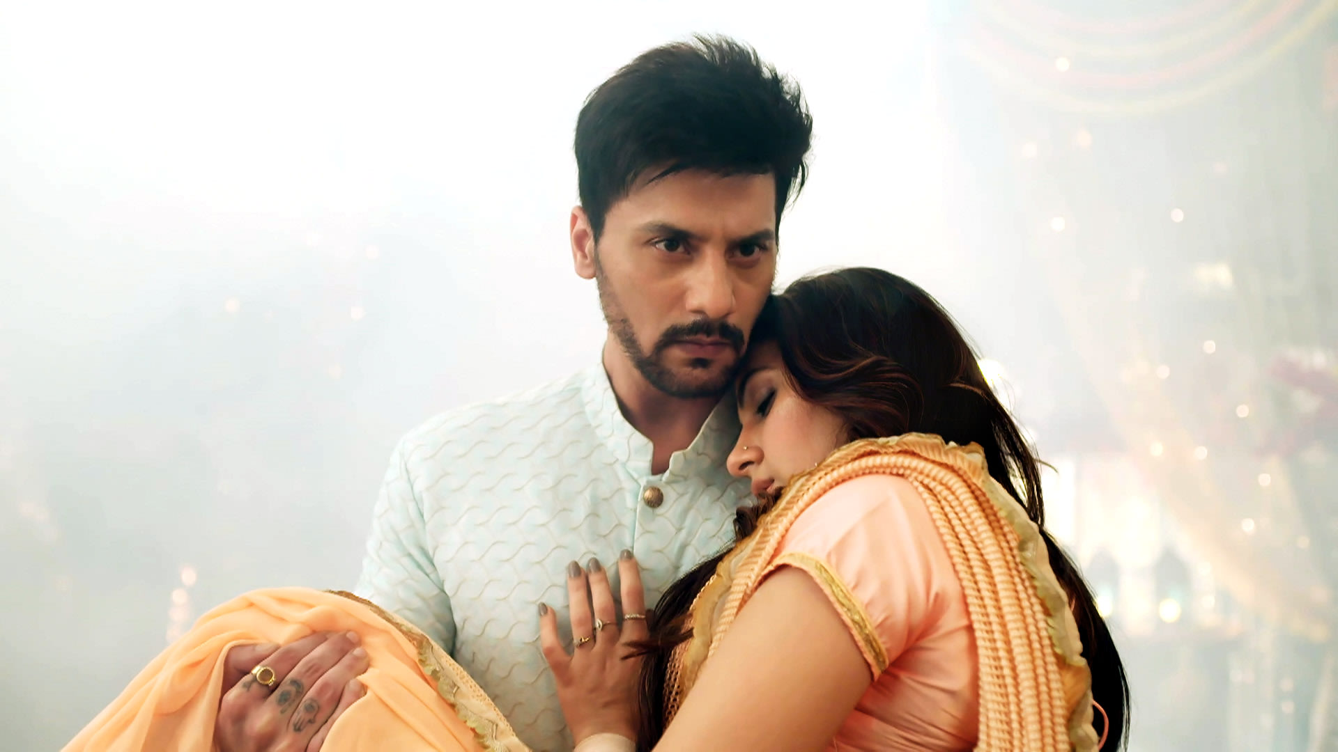 Watch Imlie S1 Episode 290 on JioHotstar