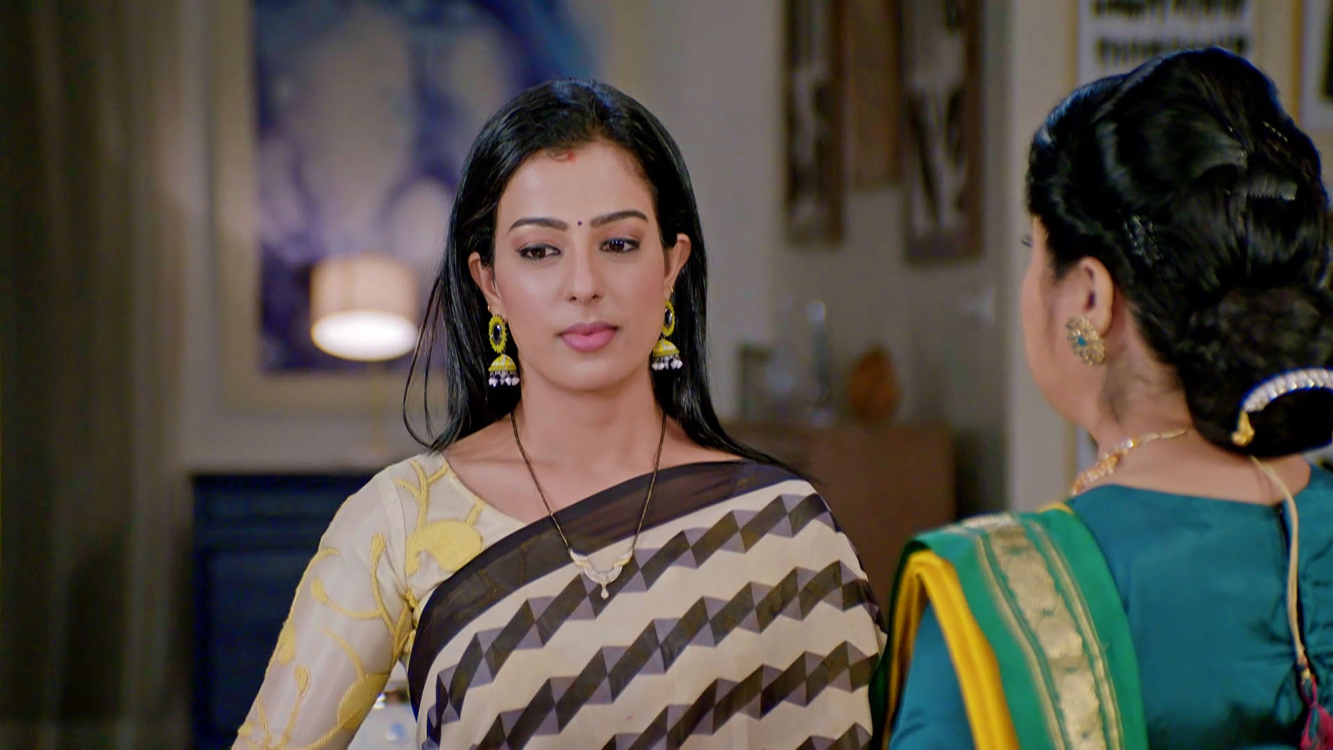 Watch Marali Manasagide S1 Episode 117 on JioHotstar