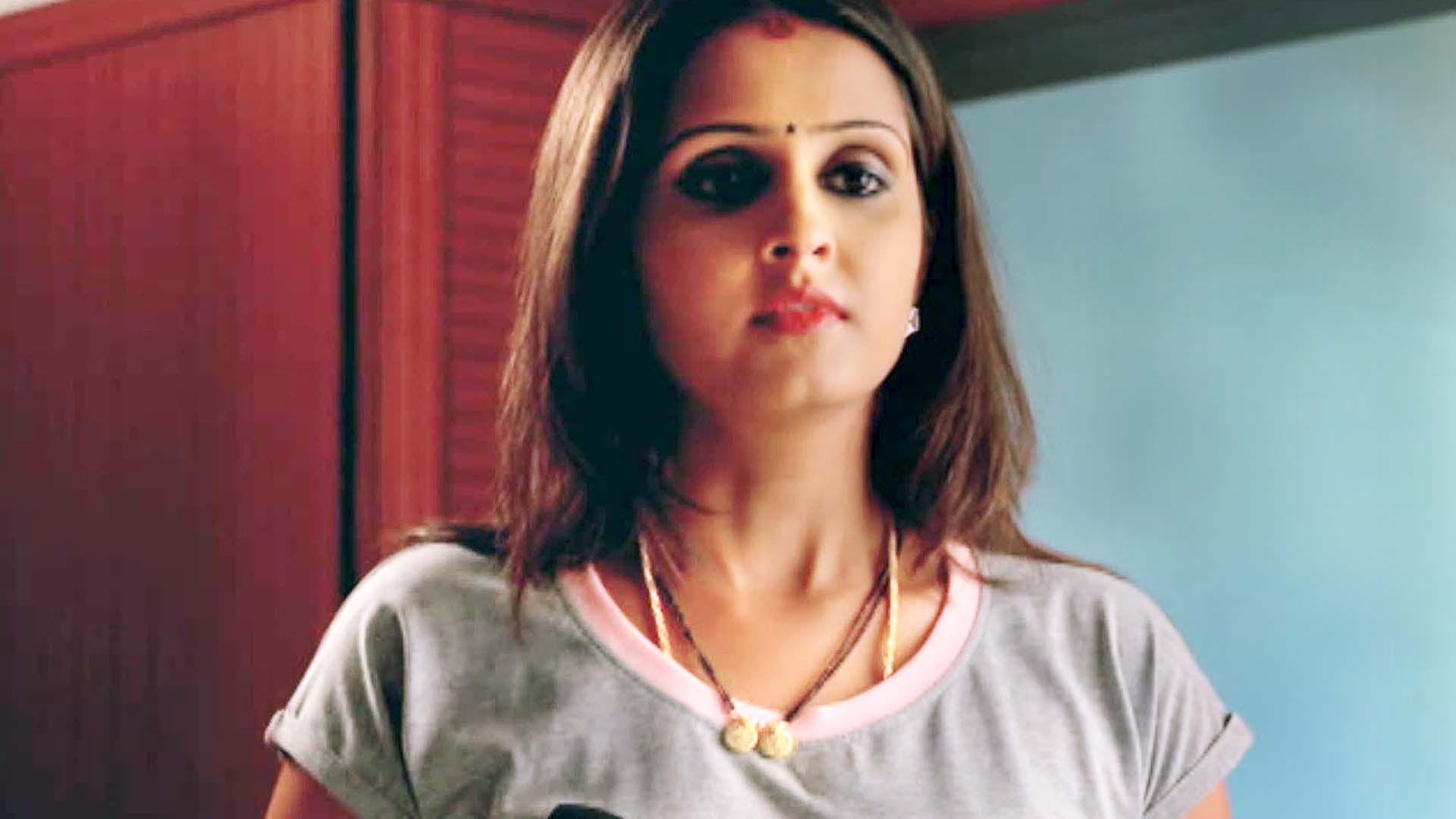 Watch Neeli S1 Episode 31 on JioHotstar