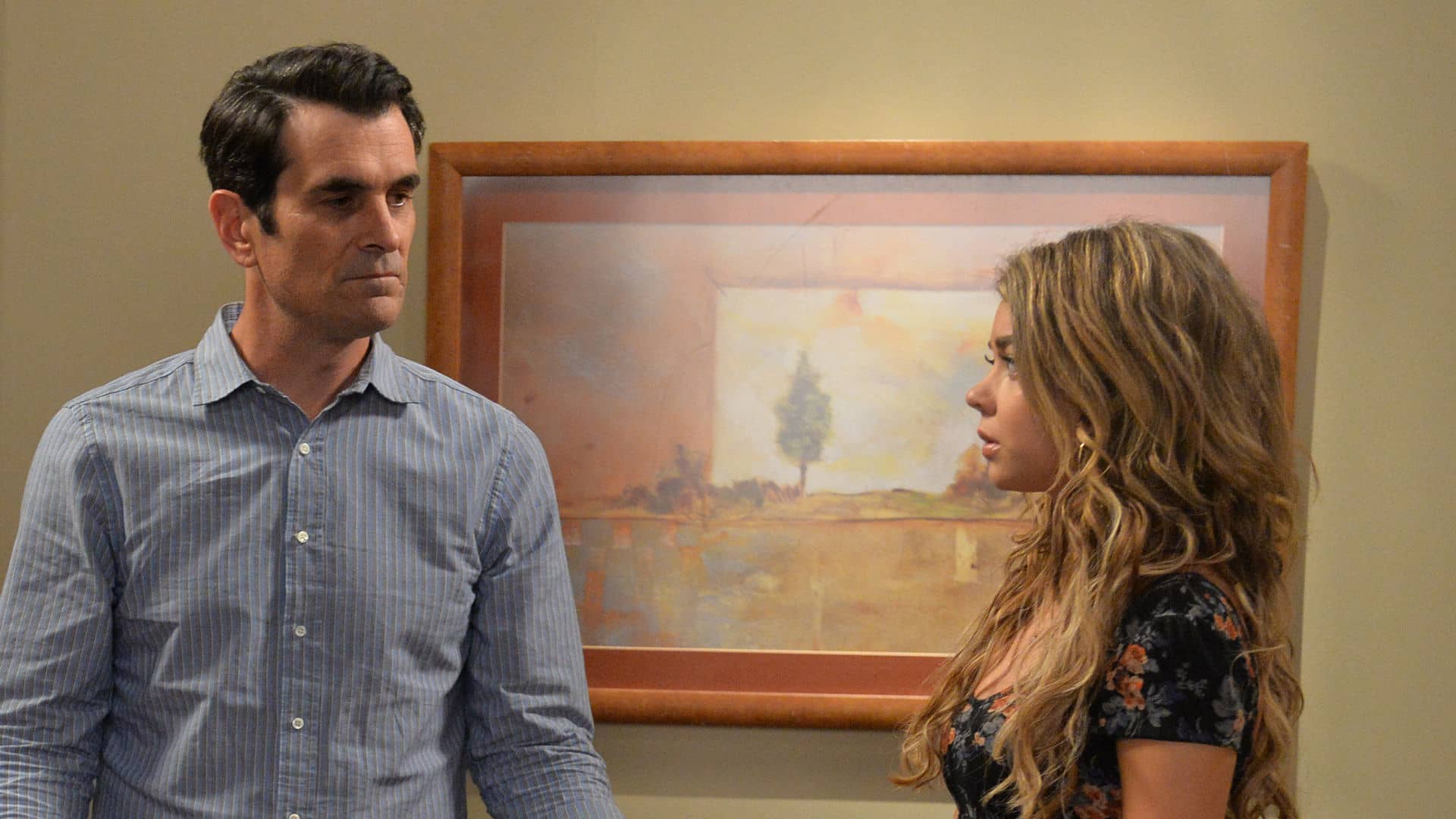 Watch Modern Family S6 Episode 2 on JioHotstar