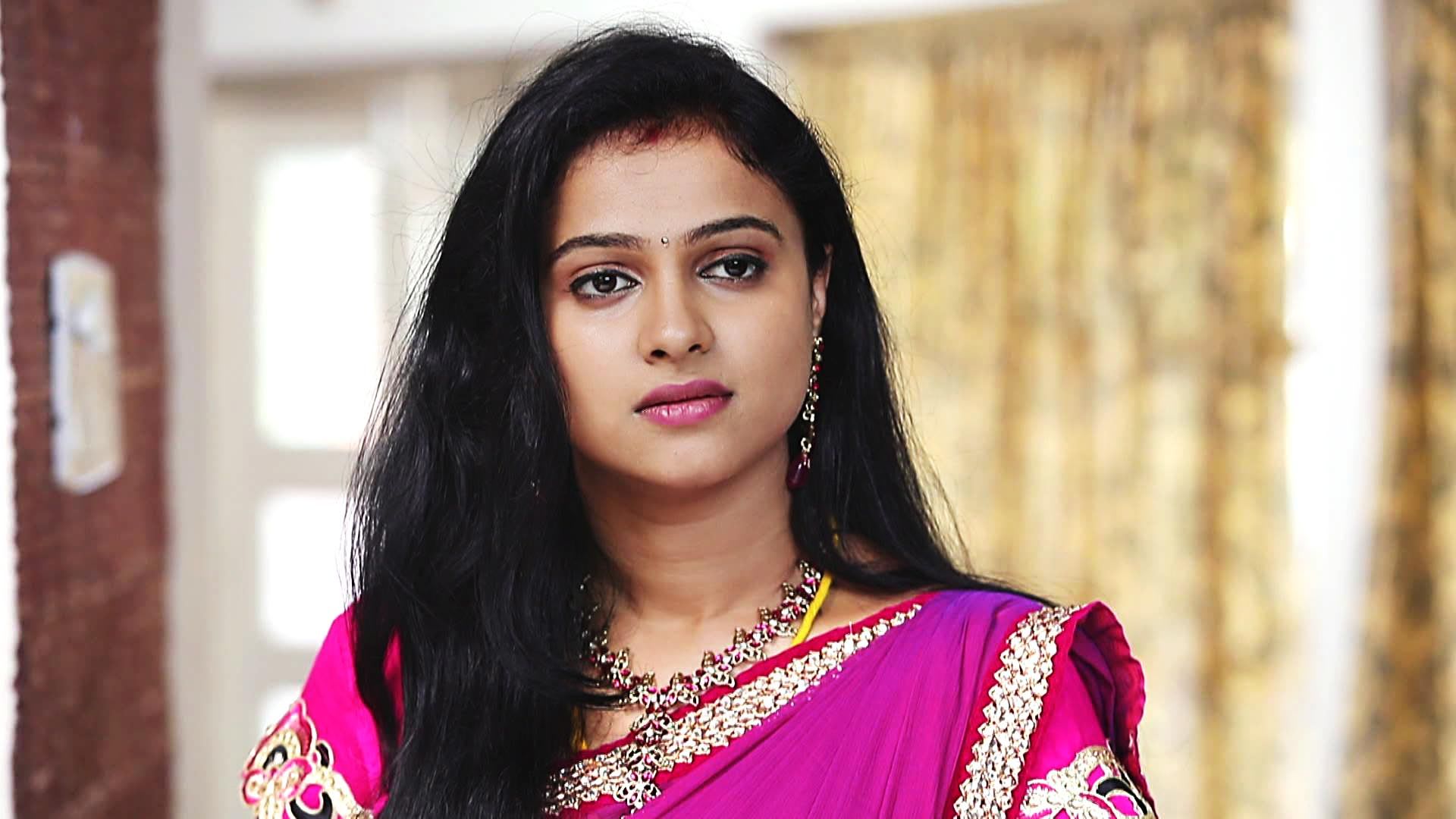 Watch Neeli S1 Episode 5 on JioHotstar